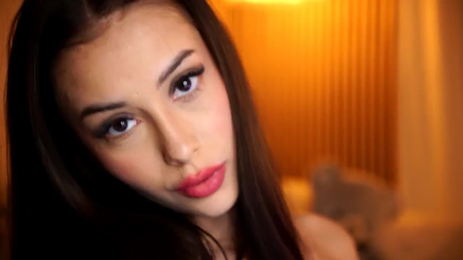 Gallery image thumbnail from Naomii18's myfreecams stream on, 11/09/2024, 17:17 image 6 of 20