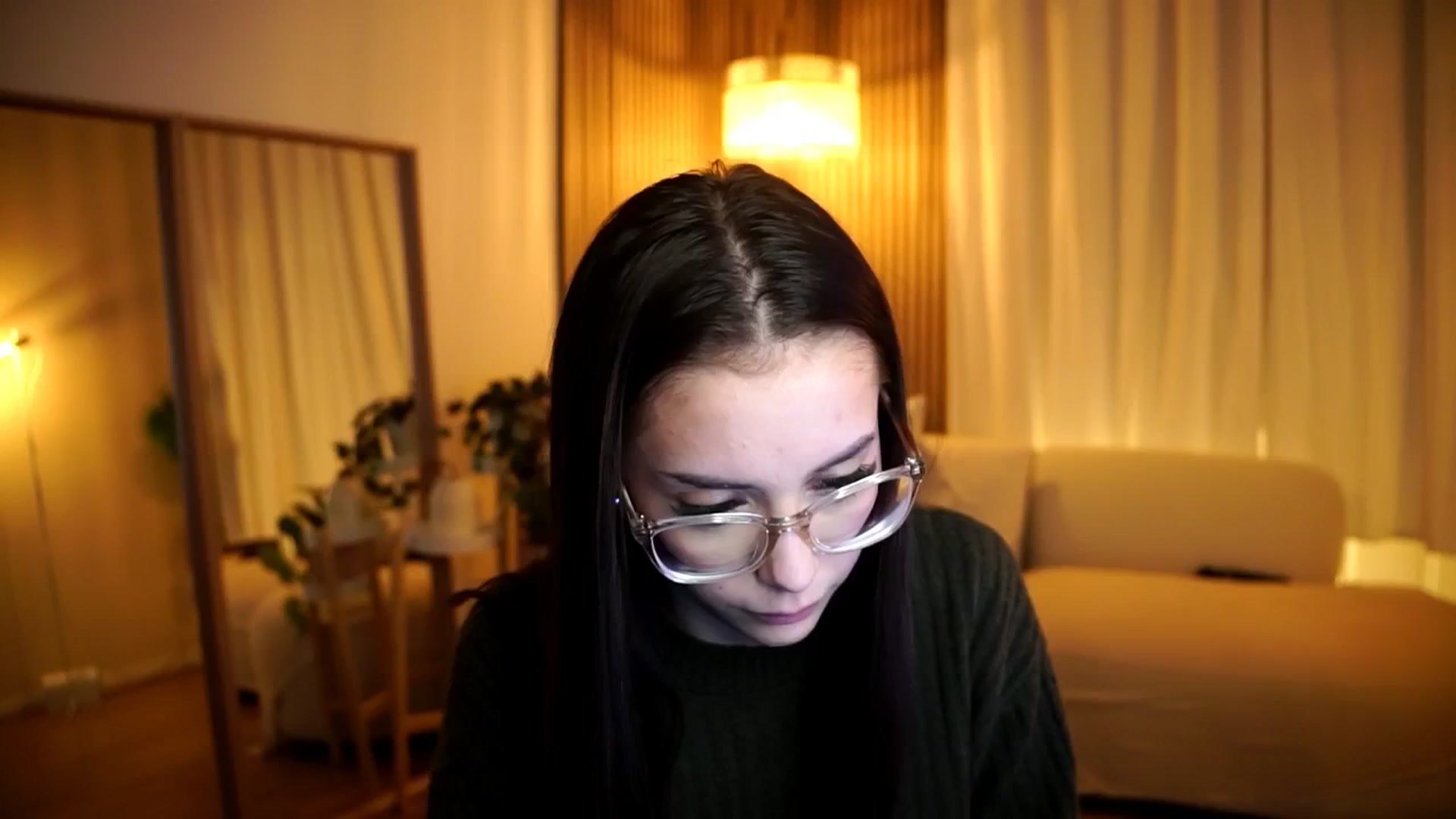 Gallery image thumbnail from Naomii18's myfreecams stream on, 11/10/2024, 15:48 image 18 of 20