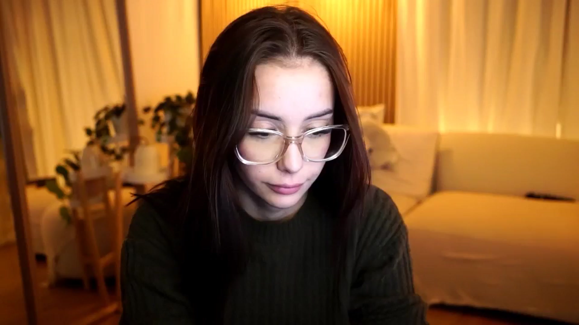 Gallery image thumbnail from Naomii18's myfreecams stream on, 11/10/2024, 15:48 image 12 of 20