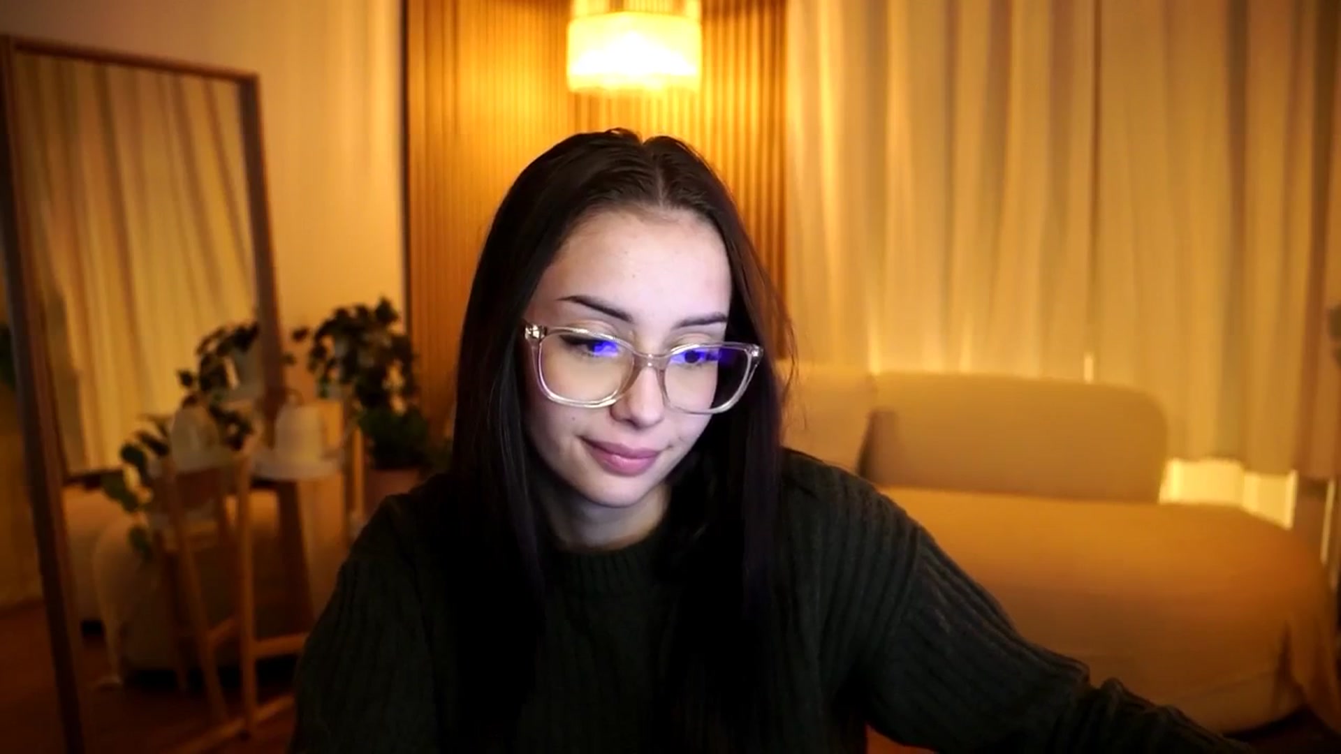 Gallery image thumbnail from Naomii18's myfreecams stream on, 11/10/2024, 17:49 image 18 of 20