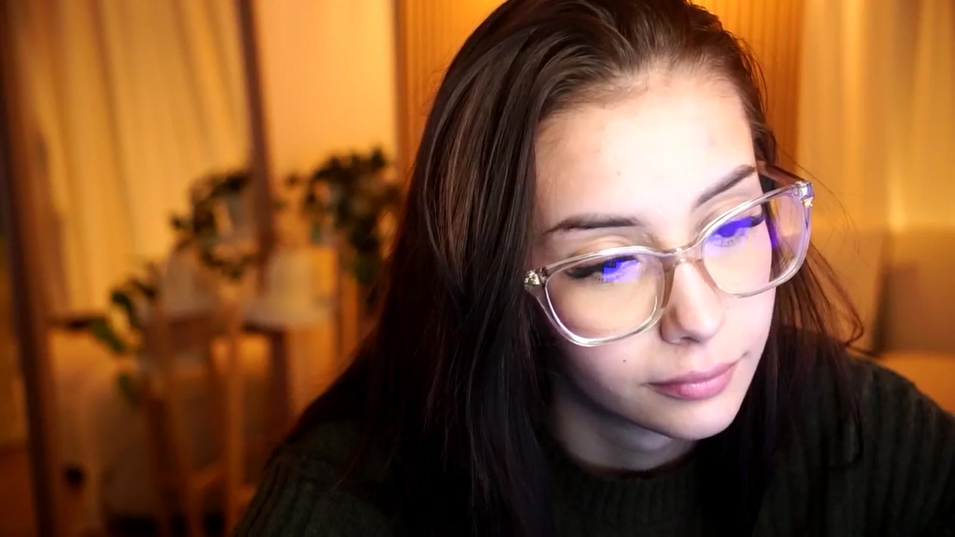Gallery image thumbnail from Naomii18's myfreecams stream on, 11/10/2024, 17:49 image 4 of 20