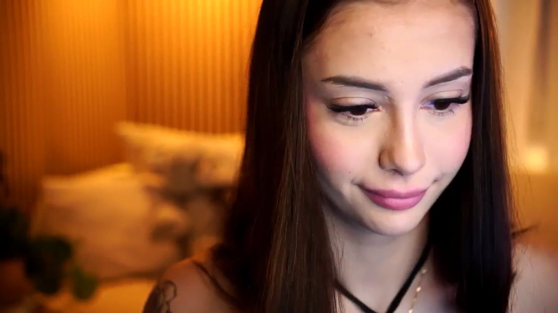 Gallery image thumbnail from Naomii18's myfreecams stream on, 11/17/2024, 09:53 image 20 of 20