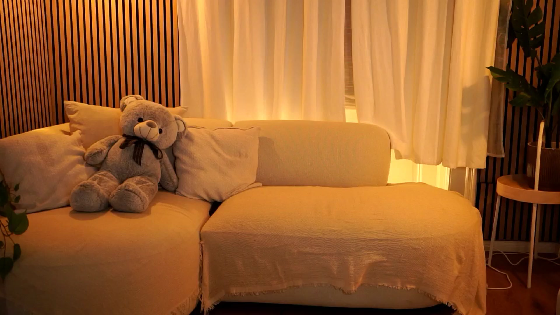 Gallery image thumbnail from Naomii18's myfreecams stream on, 11/22/2024, 15:51 image 17 of 20