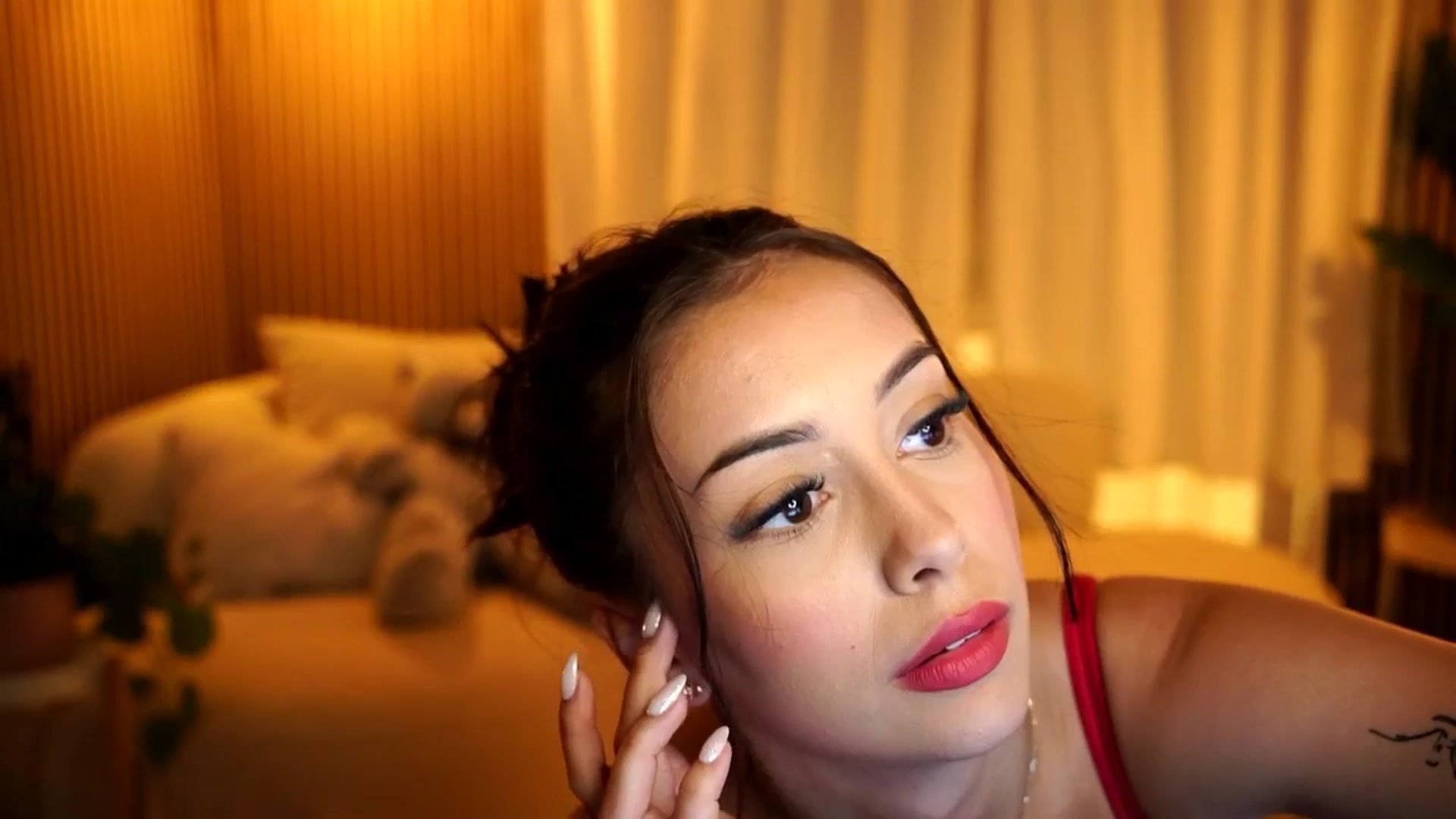 Gallery image thumbnail from Naomii18's myfreecams stream on, 11/28/2024, 21:19 image 19 of 20
