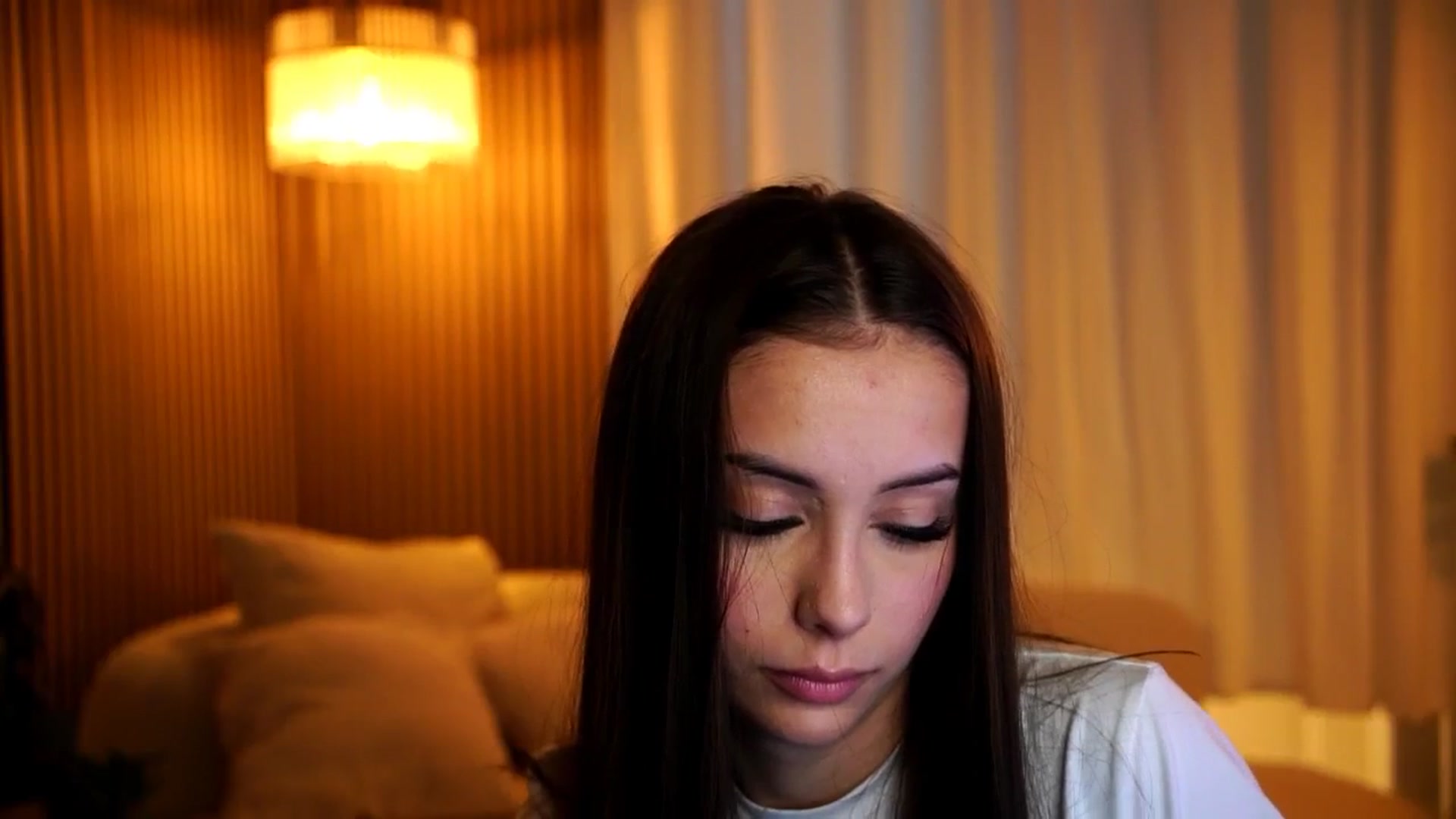 Gallery image thumbnail from Naomii18's myfreecams stream on, 11/30/2024, 11:42 image 17 of 20