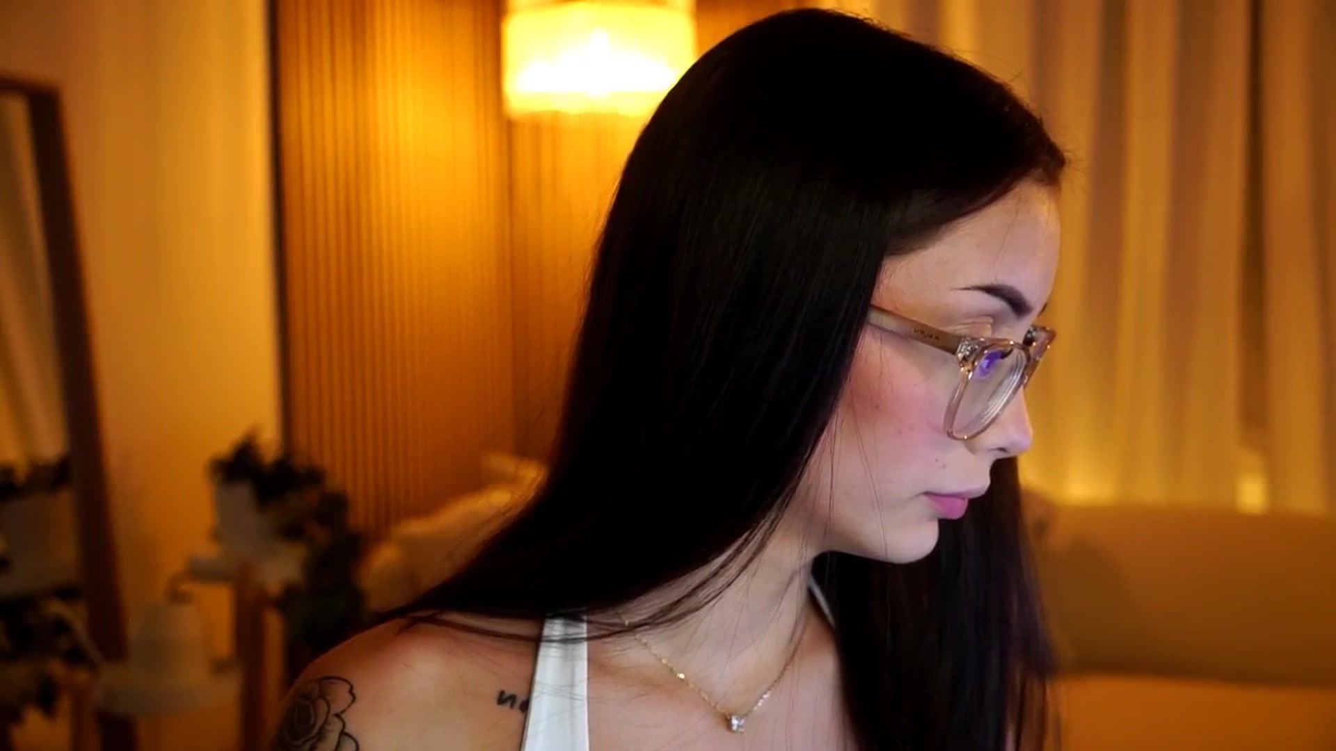 Gallery image thumbnail from Naomii18's myfreecams stream on, 12/09/2024, 16:29 image 13 of 20
