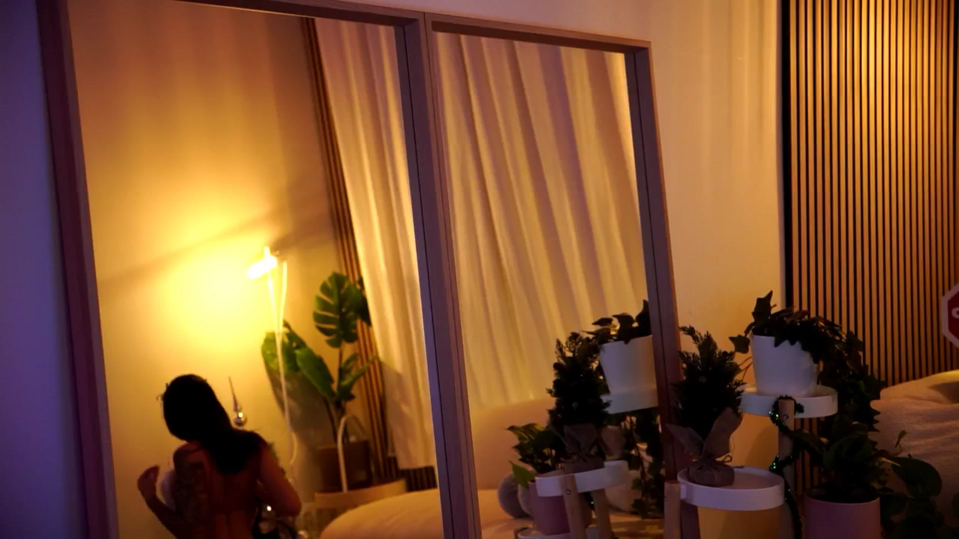 Gallery image thumbnail from Naomii18's myfreecams stream on, 12/26/2024, 19:46 image 2 of 20