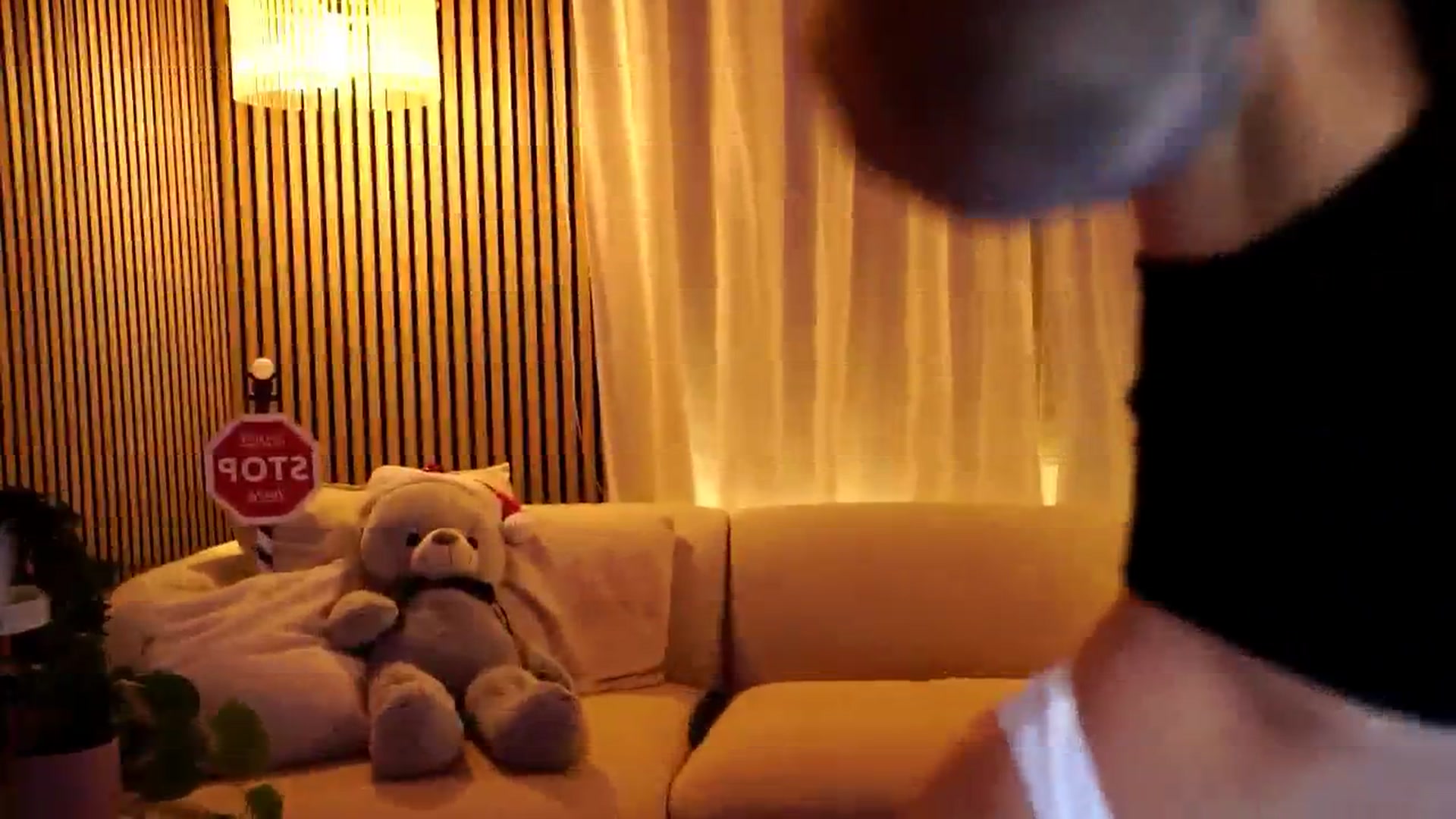 Gallery image thumbnail from Naomii18's myfreecams stream on, 12/27/2024, 17:49 image 7 of 20
