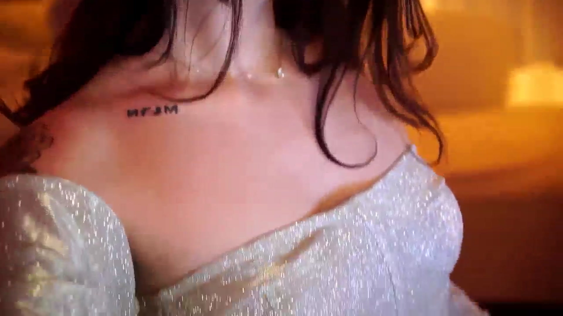 Gallery image thumbnail from Naomii18's myfreecams stream on, 12/31/2024, 07:42 image 18 of 20