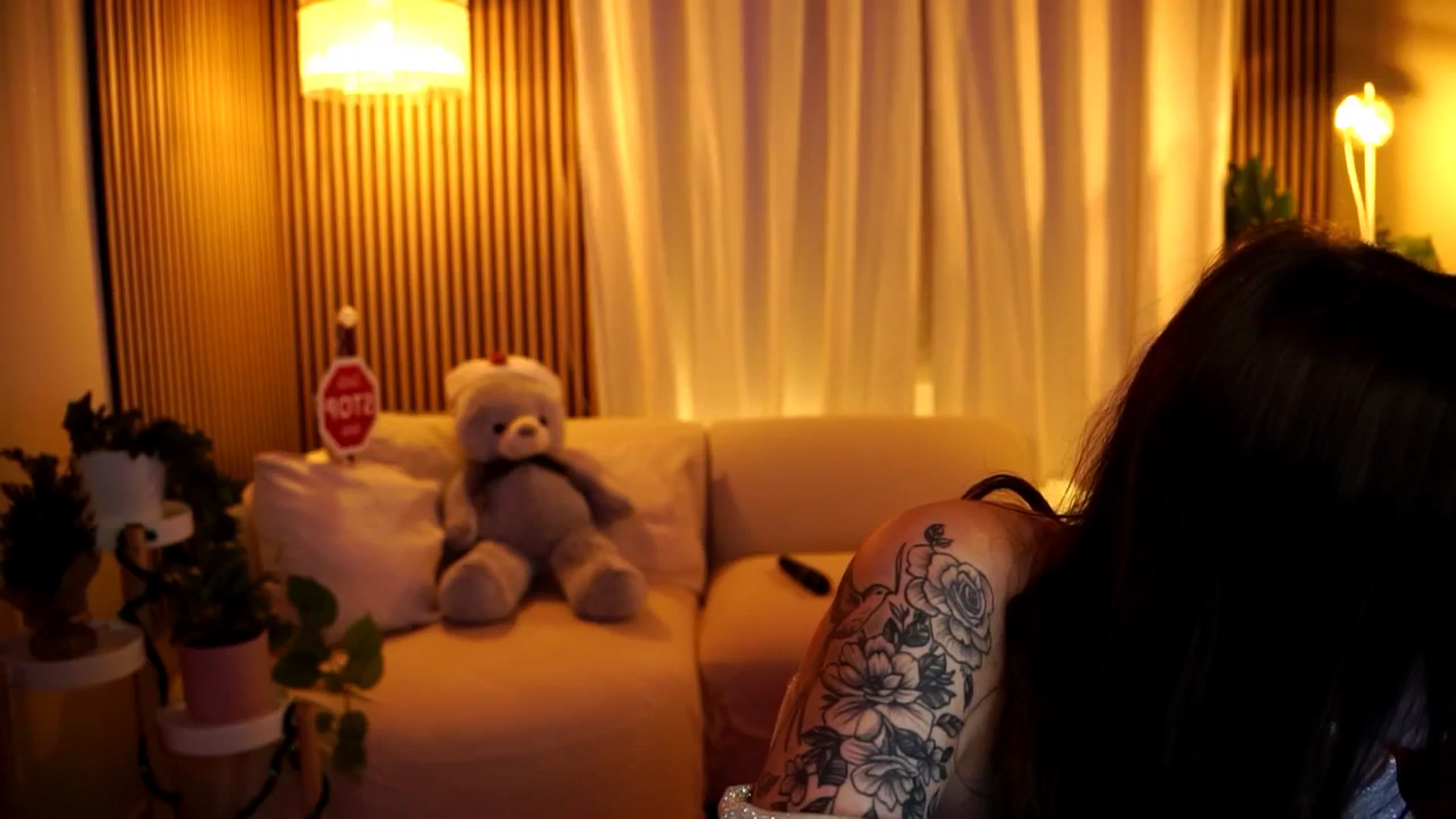 Gallery image thumbnail from Naomii18's myfreecams stream on, 12/31/2024, 07:42 image 4 of 20