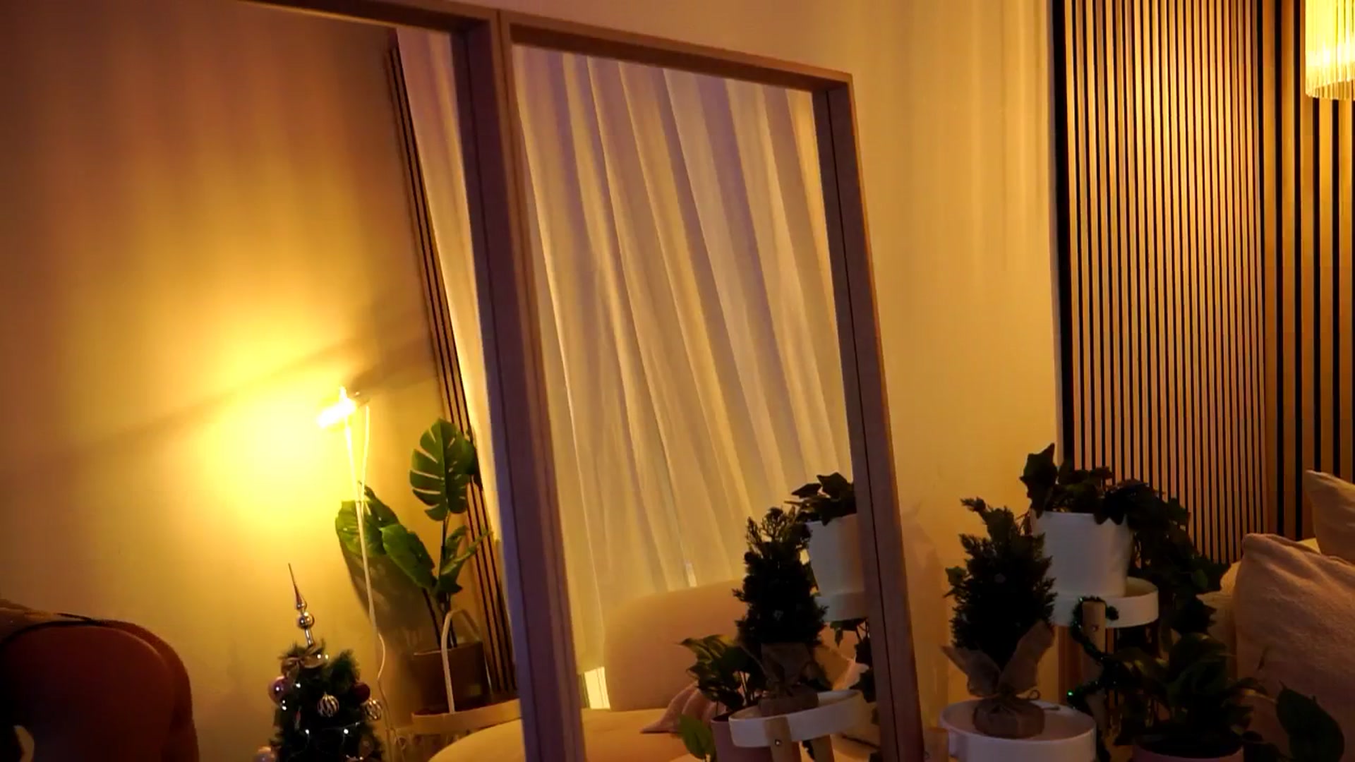 Gallery image thumbnail from Naomii18's myfreecams stream on, 12/31/2024, 09:49 image 12 of 20