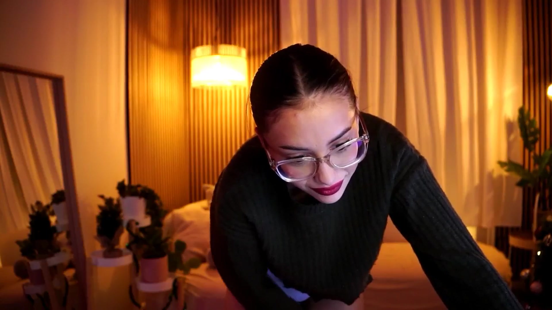 Gallery image thumbnail from Naomii18's myfreecams stream on, 01/06/2025, 18:12 image 6 of 20