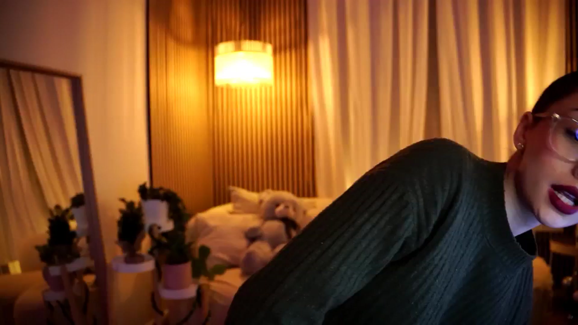 Gallery image thumbnail from Naomii18's myfreecams stream on, 01/06/2025, 18:12 image 1 of 20