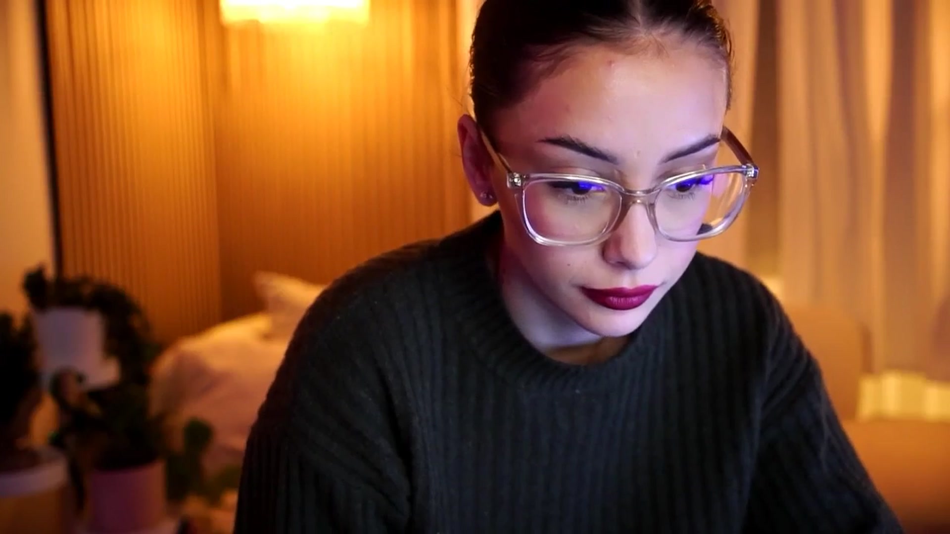 Gallery image thumbnail from Naomii18's myfreecams stream on, 01/06/2025, 18:12 image 8 of 20