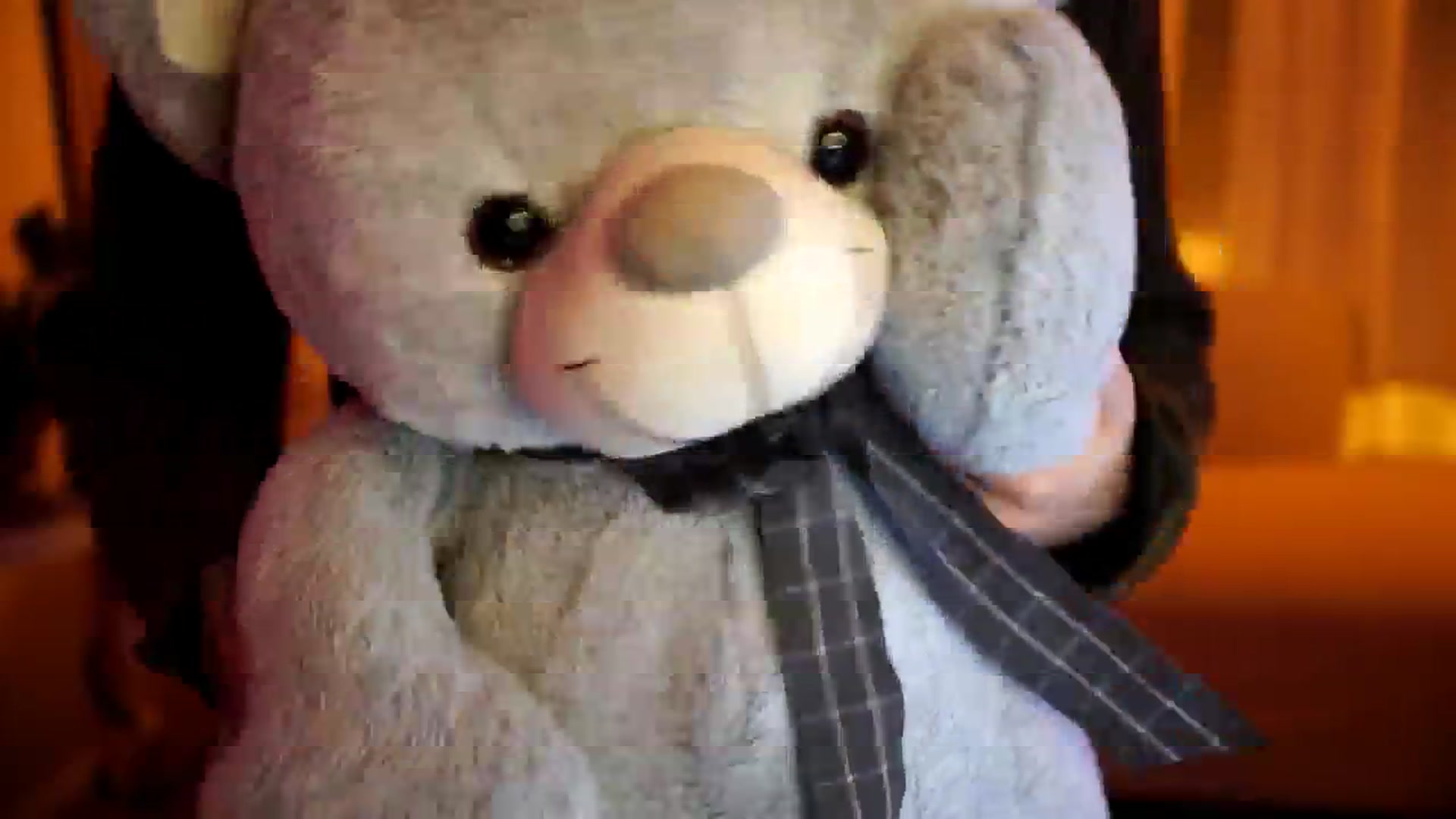 Gallery image thumbnail from Naomii18's myfreecams stream on, 01/06/2025, 18:12 image 16 of 20