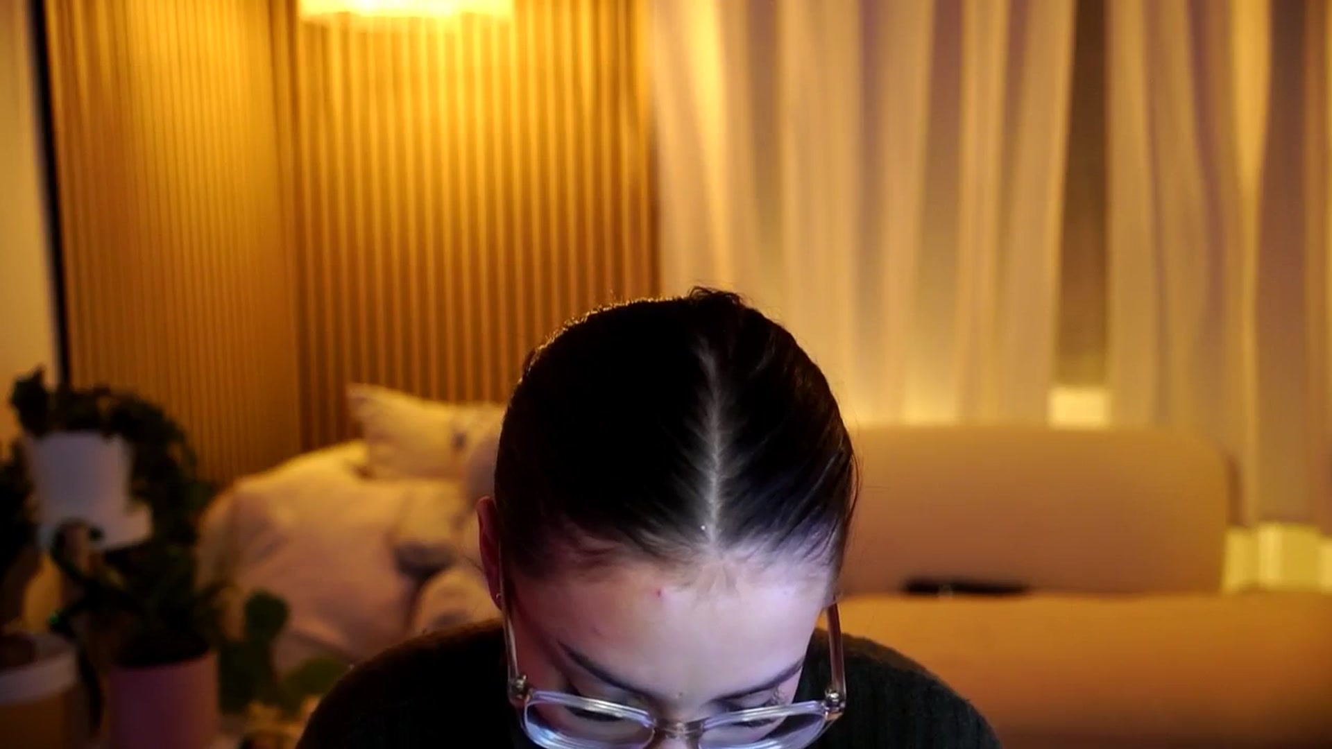 Gallery image thumbnail from Naomii18's myfreecams stream on, 01/06/2025, 18:12 image 14 of 20