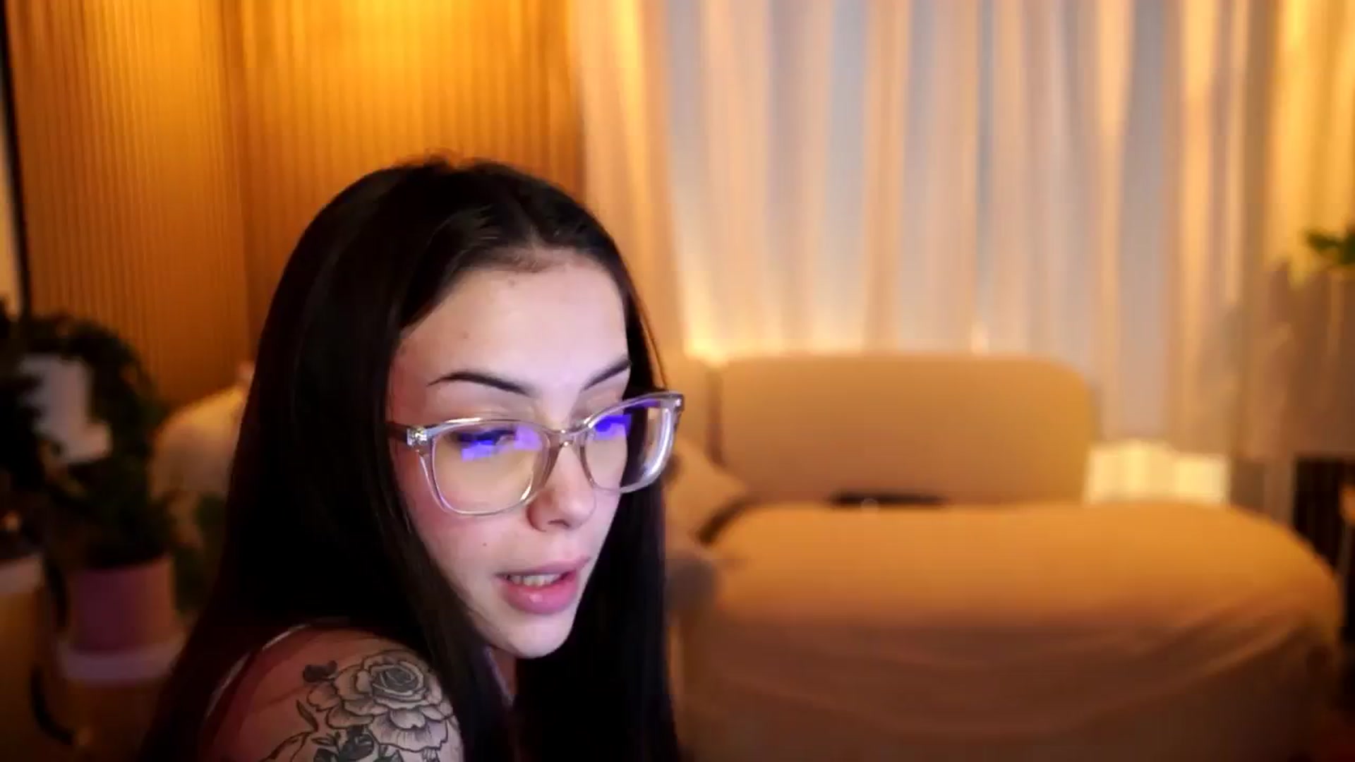 Gallery image thumbnail from Naomii18's myfreecams stream on, 01/09/2025, 09:19 image 4 of 20