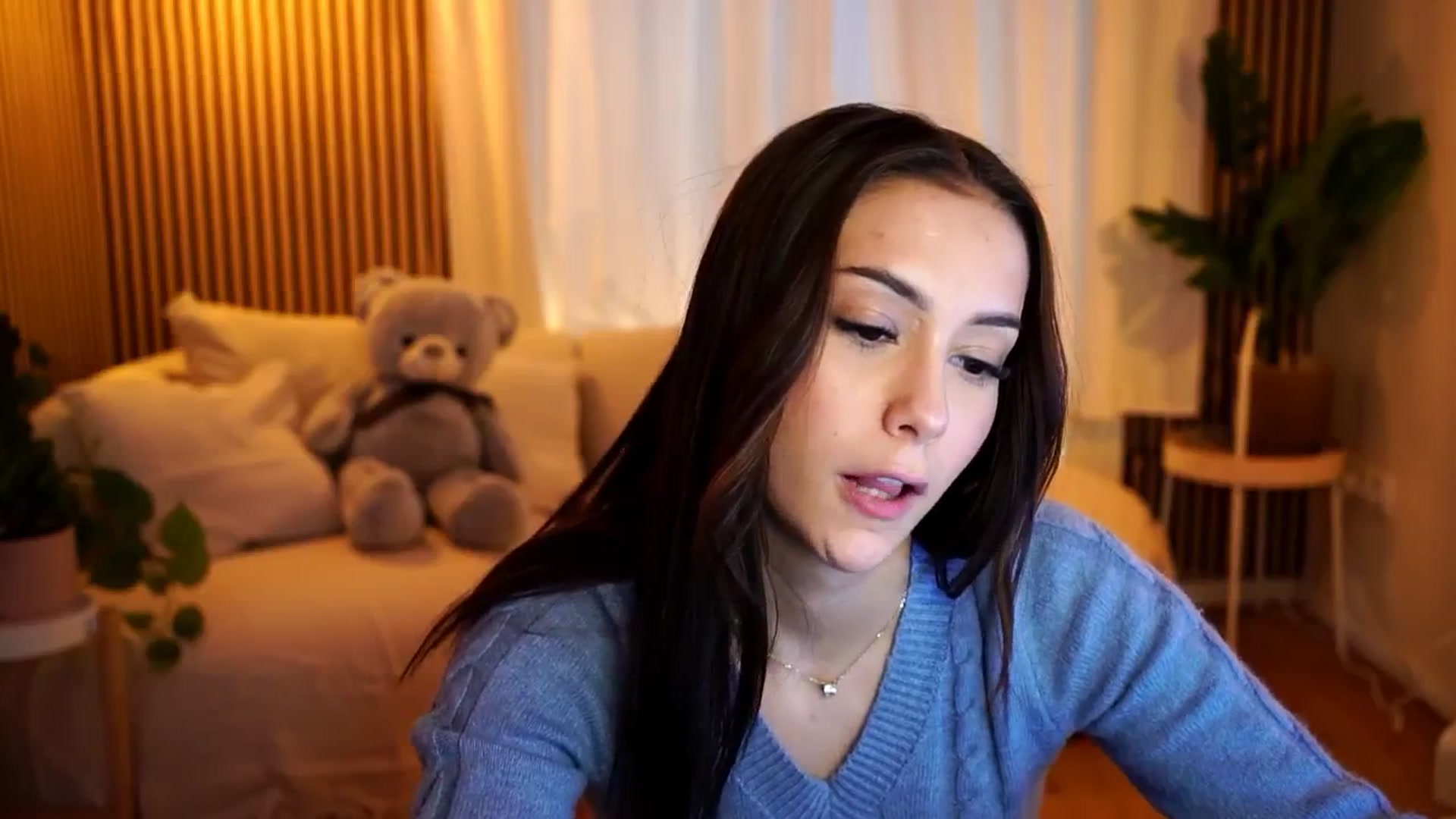 Gallery image thumbnail from Naomii18's myfreecams stream on, 01/14/2025, 11:38 image 13 of 20