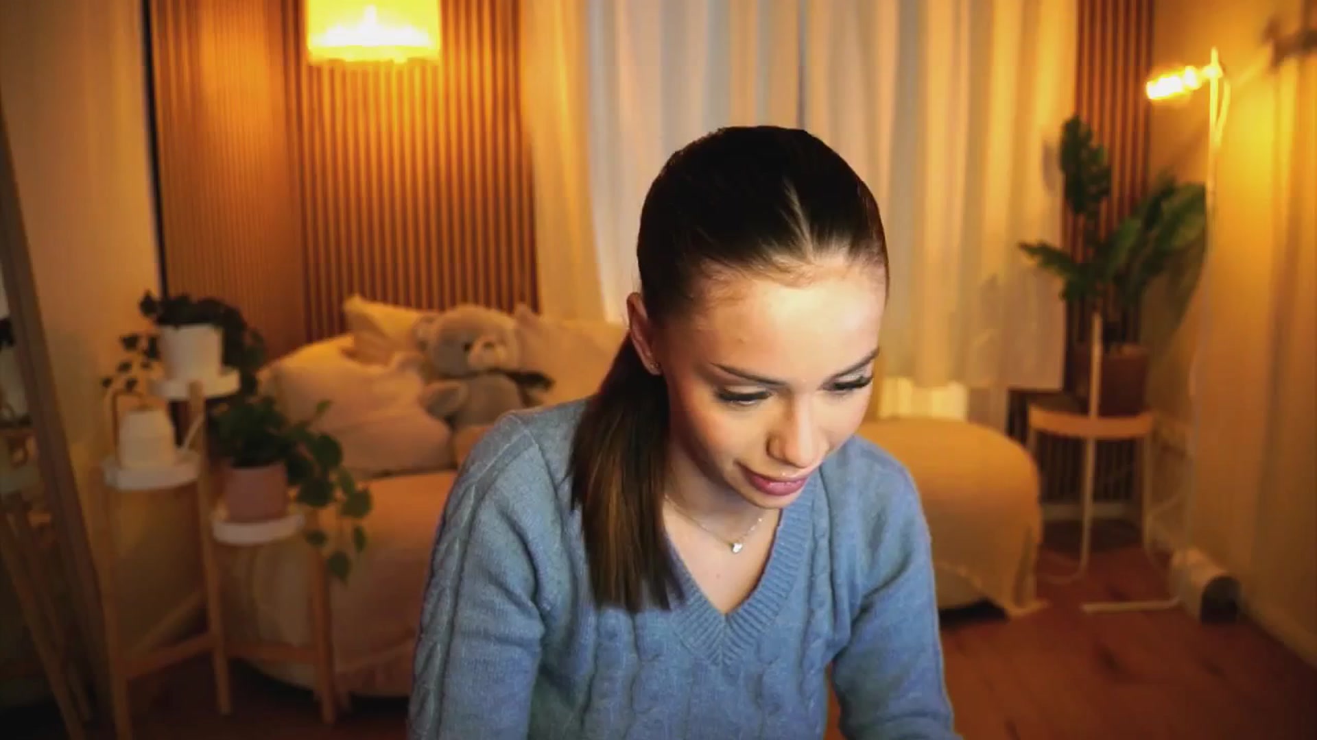 Gallery image thumbnail from Naomii18's myfreecams stream on, 01/18/2025, 12:32 image 2 of 20