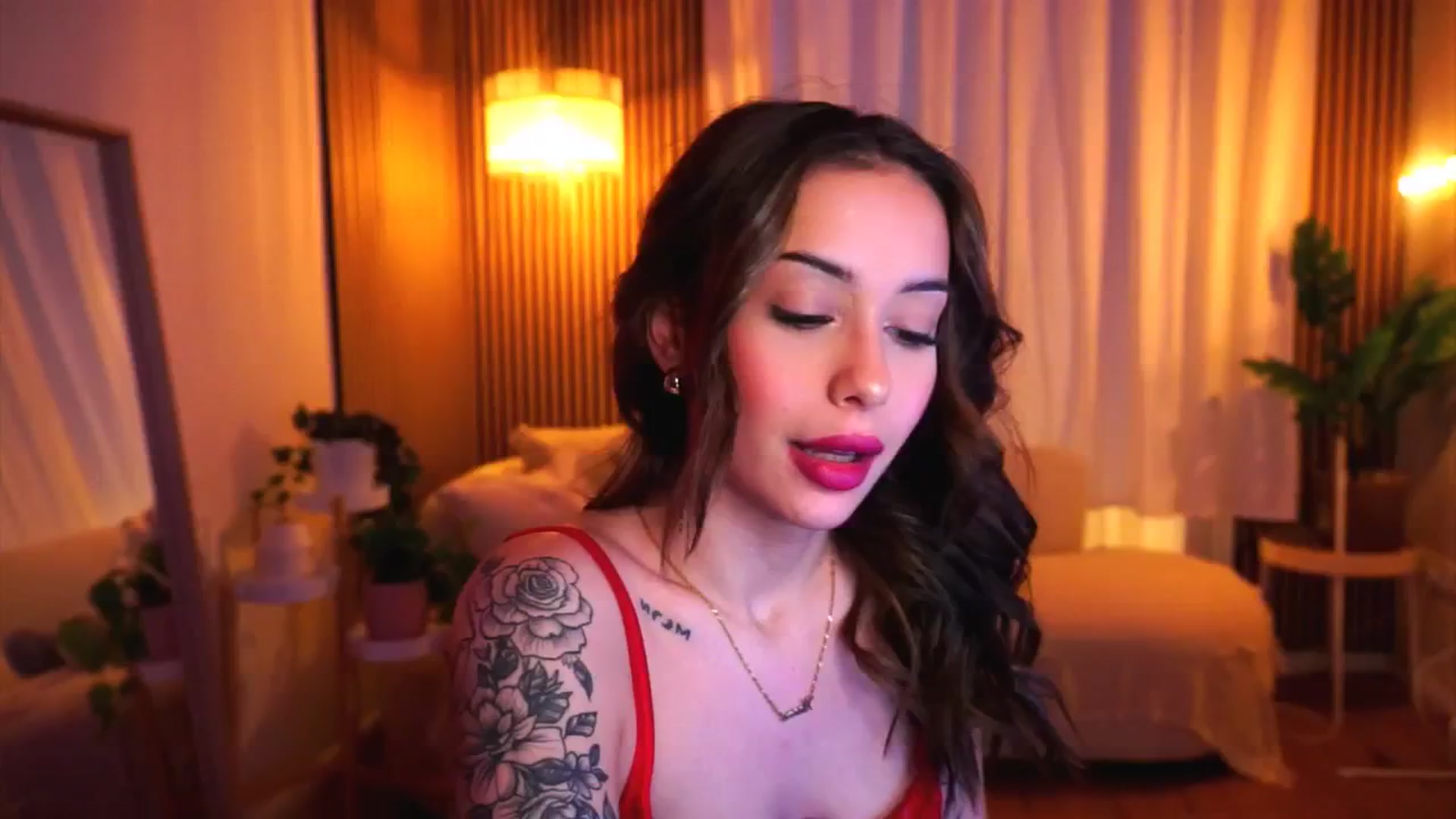 Gallery image thumbnail from Naomii18's myfreecams stream on, 01/22/2025, 14:55 image 3 of 20