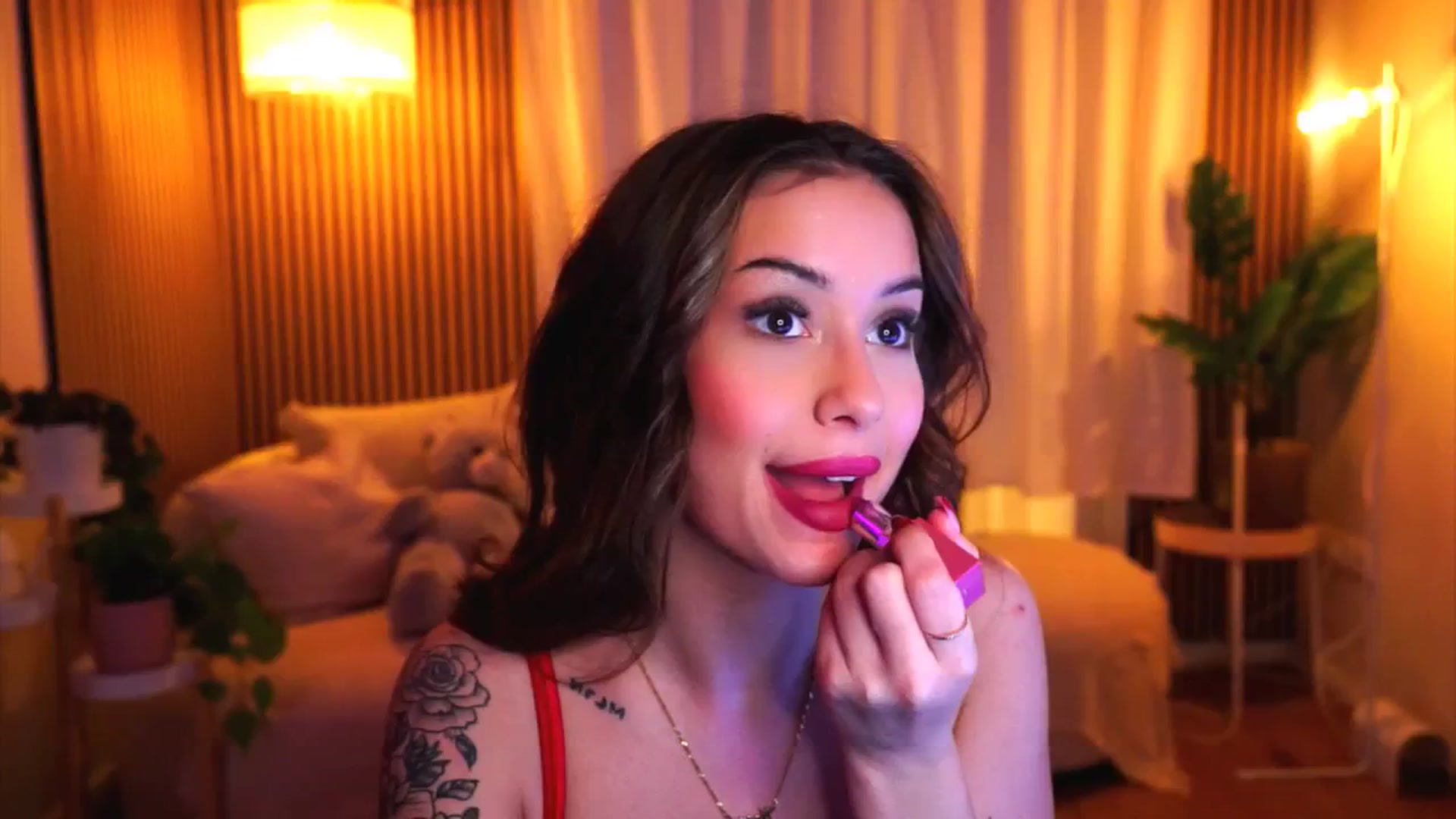 Gallery image thumbnail from Naomii18's myfreecams stream on, 01/22/2025, 14:55 image 11 of 20