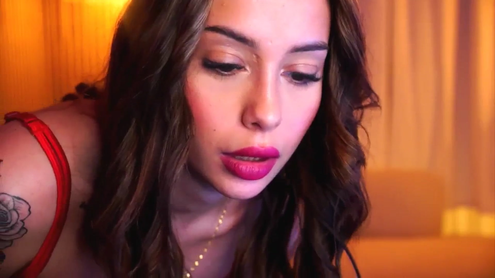 Gallery image thumbnail from Naomii18's myfreecams stream on, 01/22/2025, 15:06 image 2 of 20