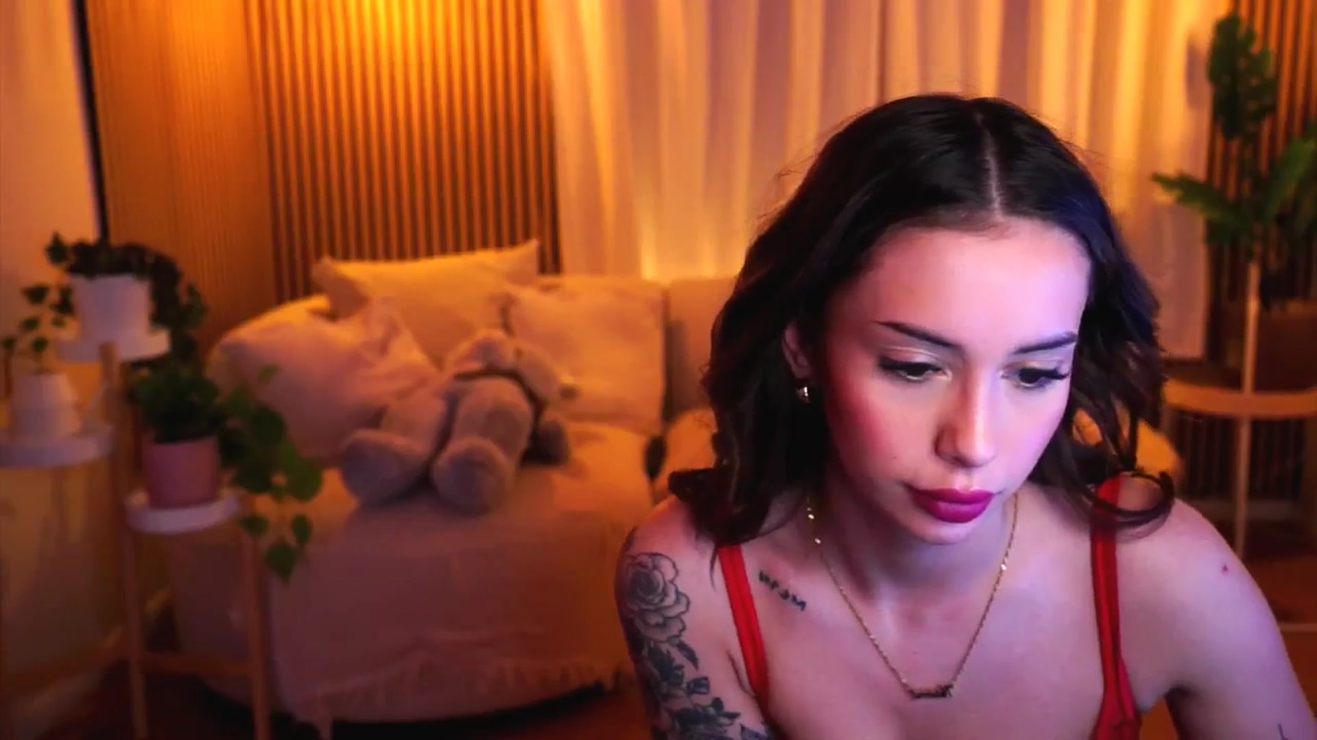 Gallery image thumbnail from Naomii18's myfreecams stream on, 01/22/2025, 15:06 image 19 of 20