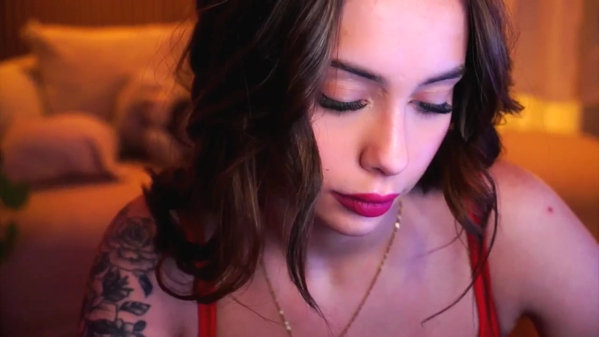 Gallery image thumbnail from Naomii18's myfreecams stream on, 01/22/2025, 17:53 image 5 of 20