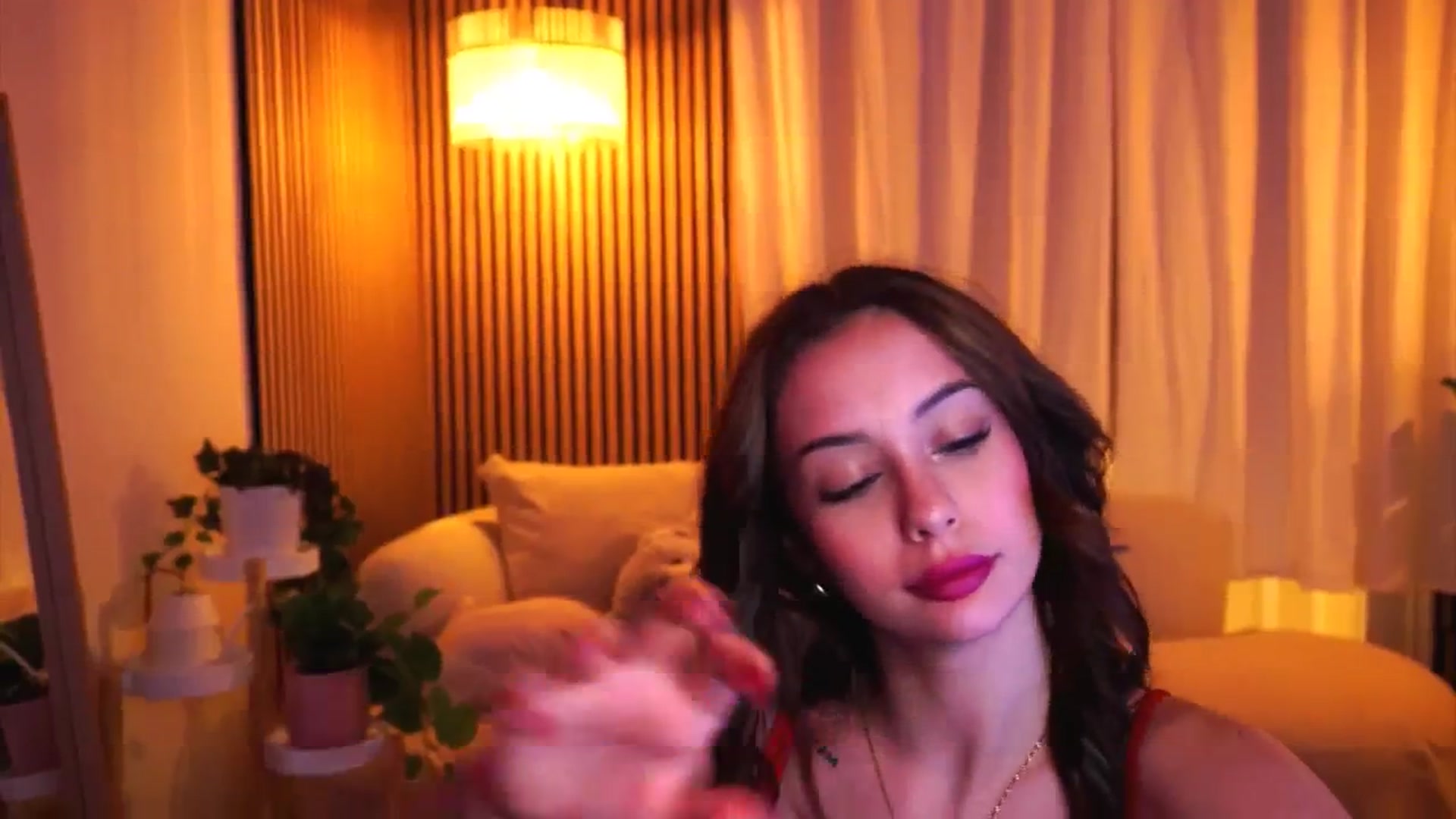 Gallery image thumbnail from Naomii18's myfreecams stream on, 01/22/2025, 18:13 image 3 of 20