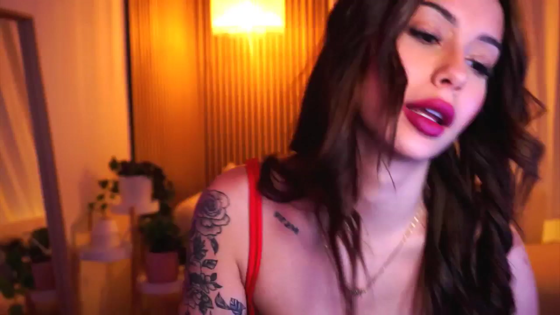 Gallery image thumbnail from Naomii18's myfreecams stream on, 01/22/2025, 18:33 image 2 of 20