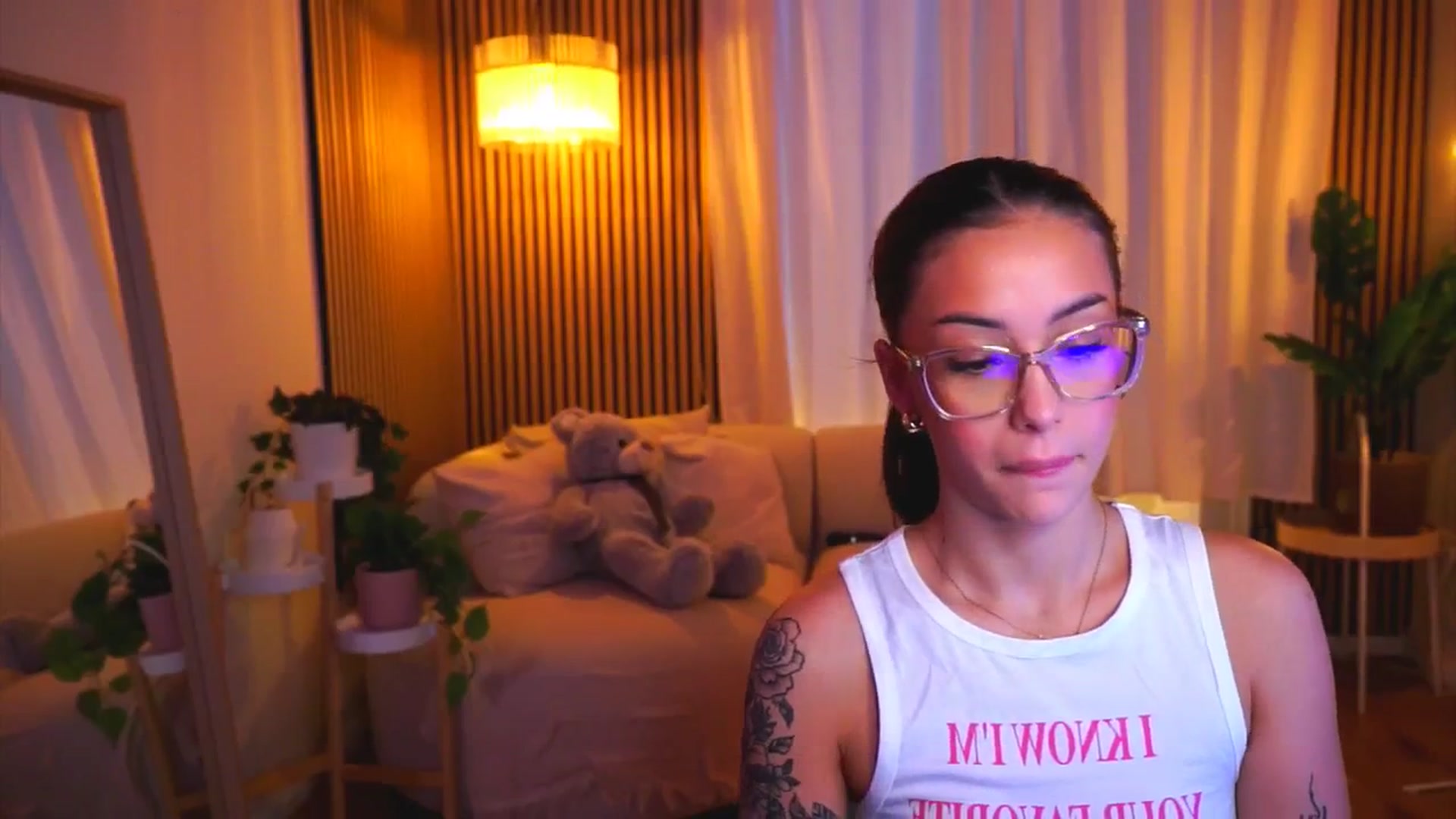 Gallery image thumbnail from Naomii18's myfreecams stream on, 01/26/2025, 14:04 image 14 of 20