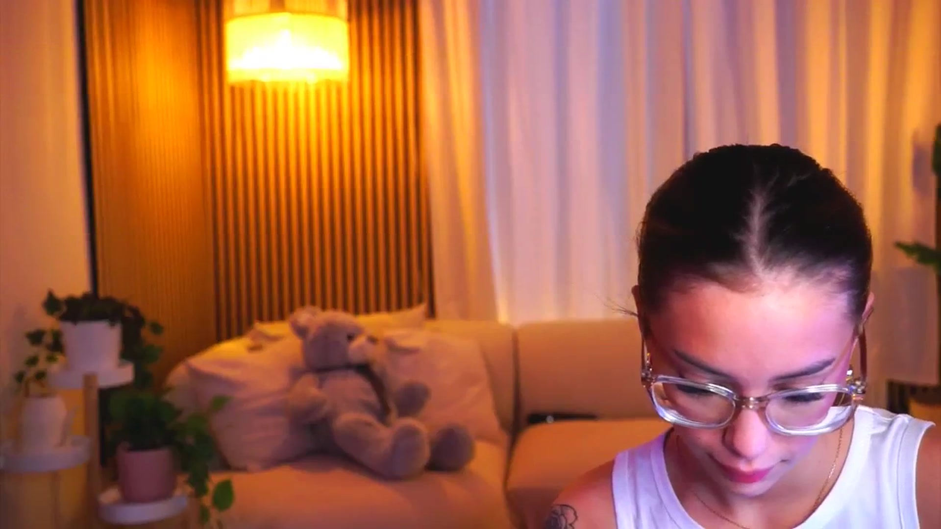 Gallery image thumbnail from Naomii18's myfreecams stream on, 01/26/2025, 14:04 image 15 of 20