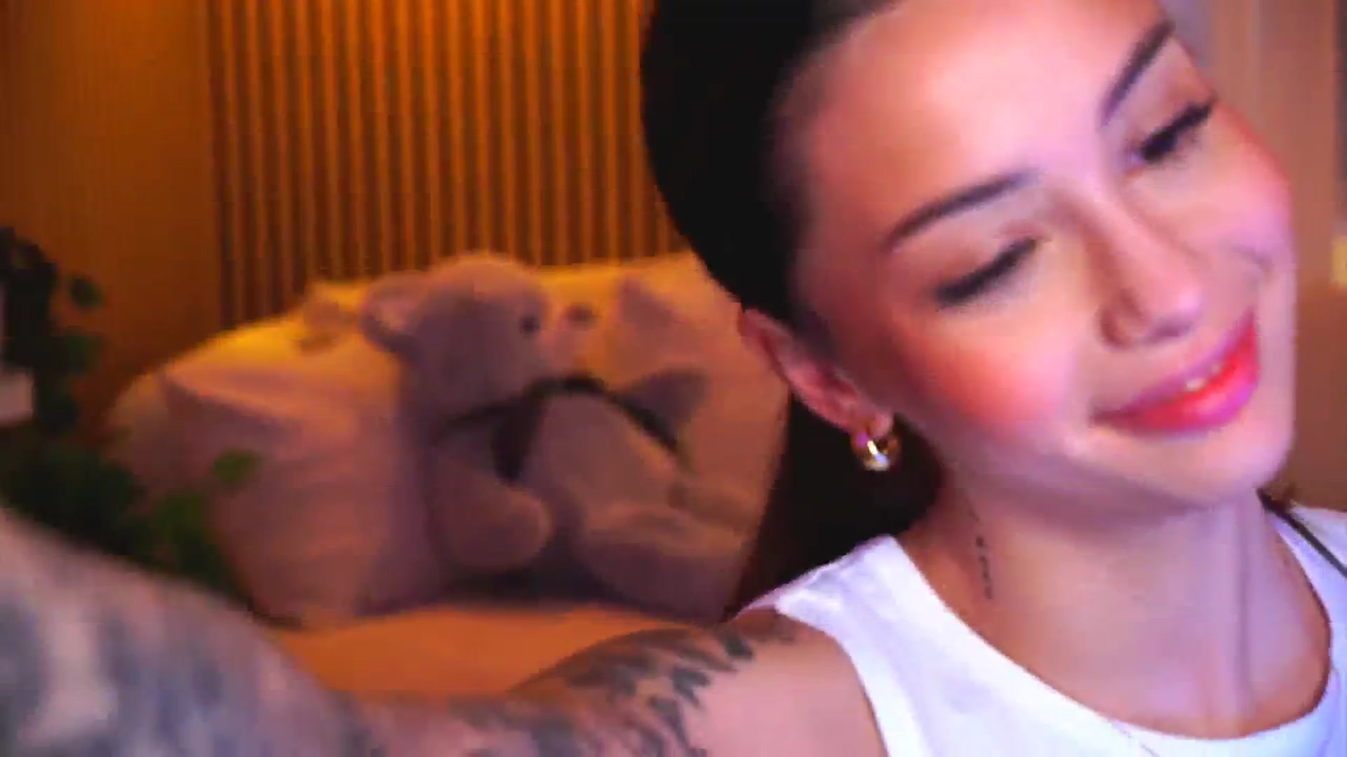 Gallery image thumbnail from Naomii18's myfreecams stream on, 01/26/2025, 14:04 image 9 of 20