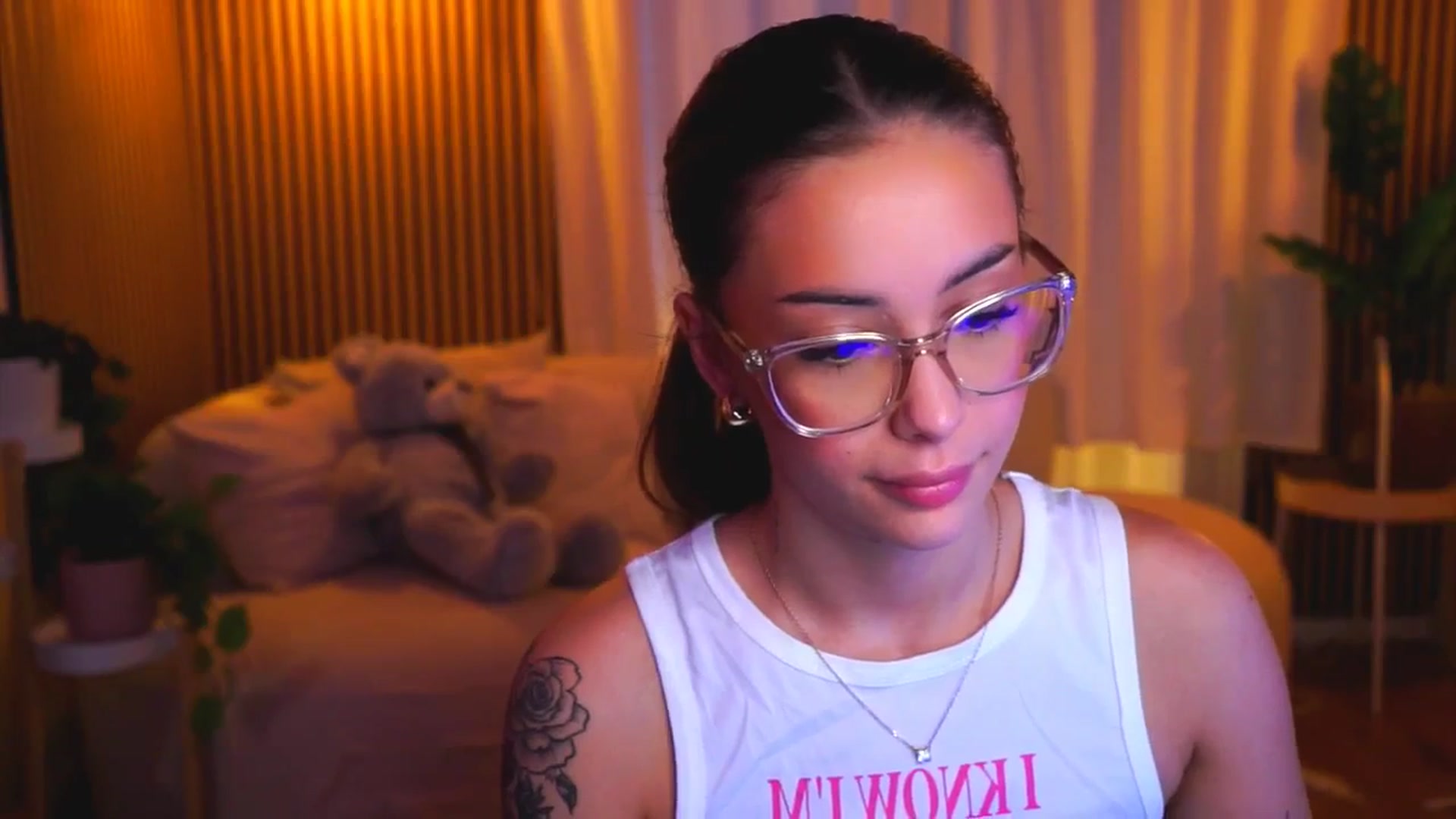 Gallery image thumbnail from Naomii18's myfreecams stream on, 01/26/2025, 14:04 image 19 of 20