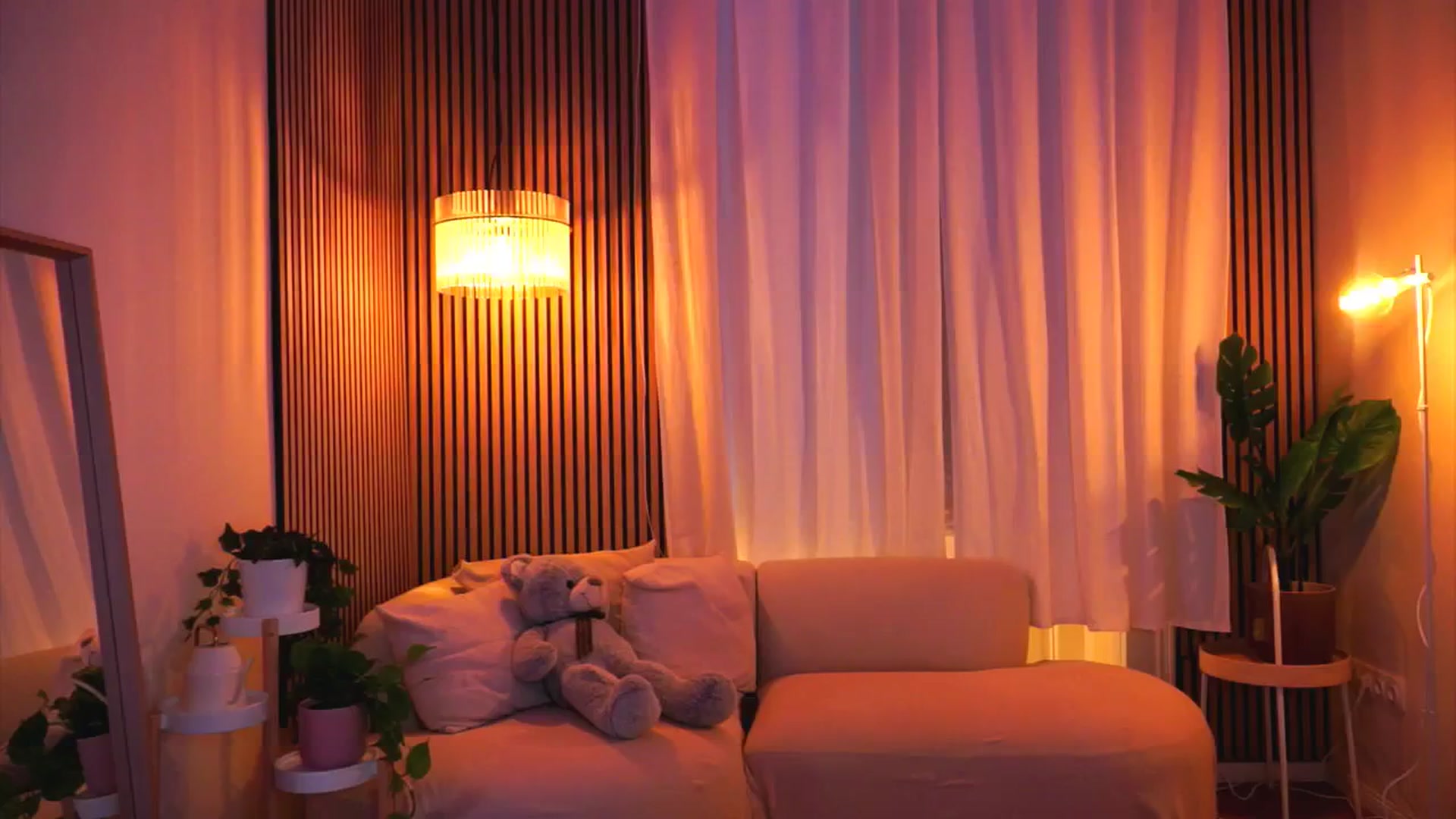 Gallery image thumbnail from Naomii18's myfreecams stream on, 01/27/2025, 13:19 image 17 of 20