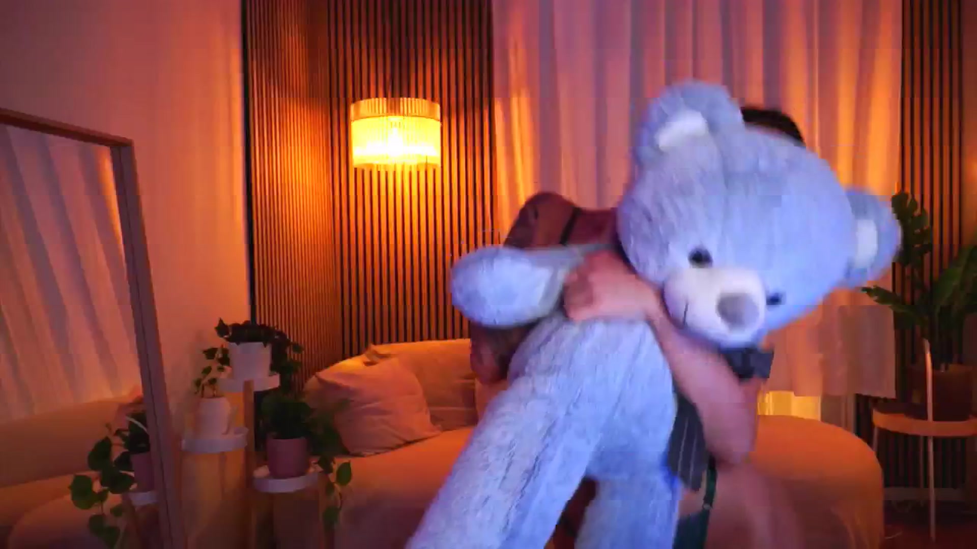 Gallery image thumbnail from Naomii18's myfreecams stream on, 01/27/2025, 13:19 image 19 of 20