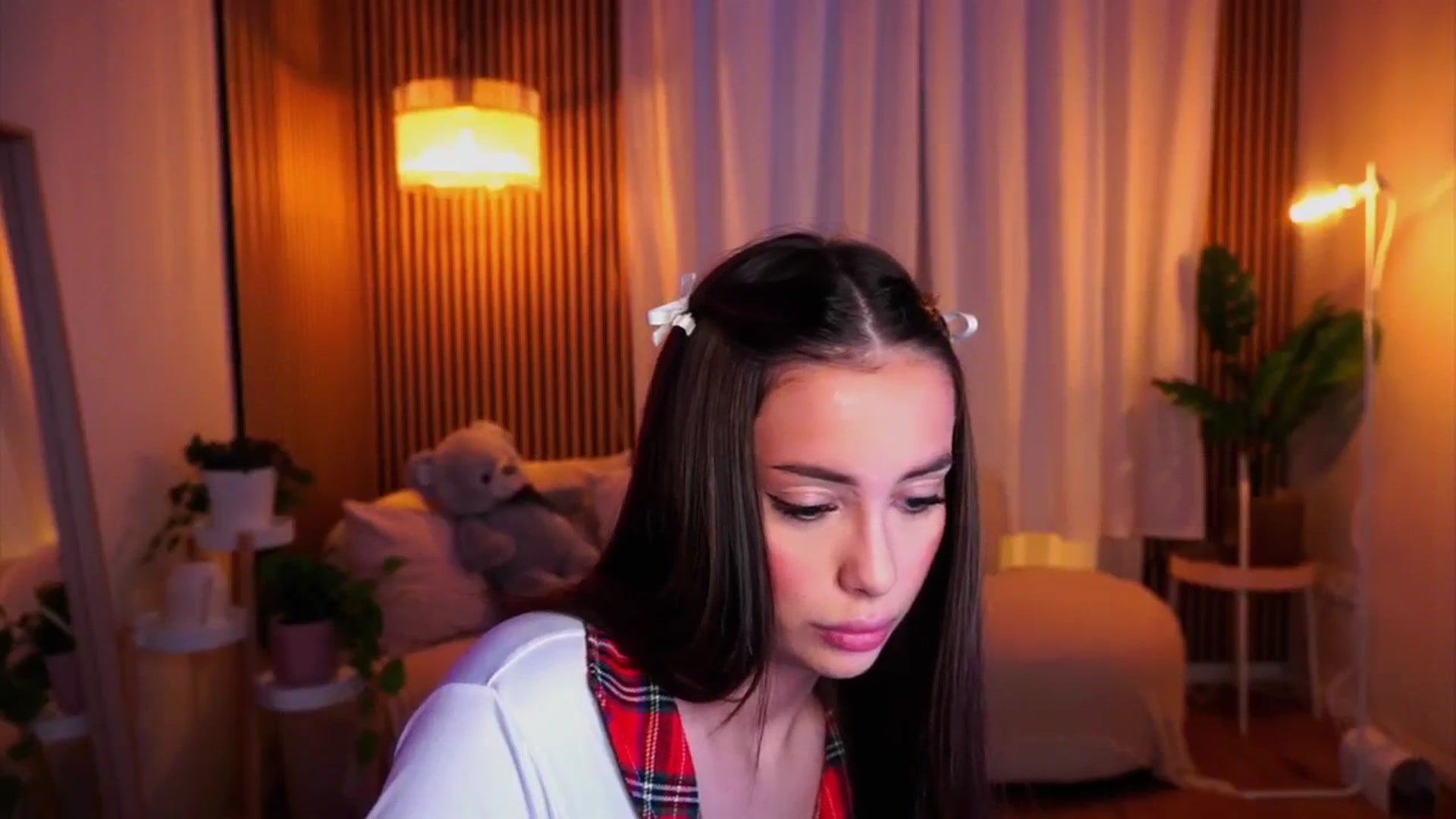 Gallery image thumbnail from Naomii18's myfreecams stream on, 02/01/2025, 15:39 image 4 of 20