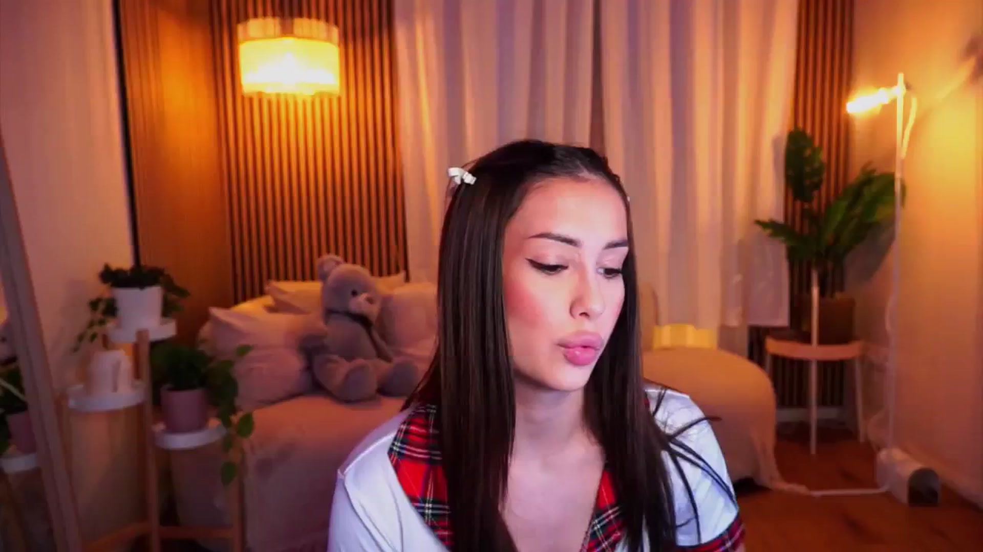 Gallery image thumbnail from Naomii18's myfreecams stream on, 02/01/2025, 15:39 image 20 of 20