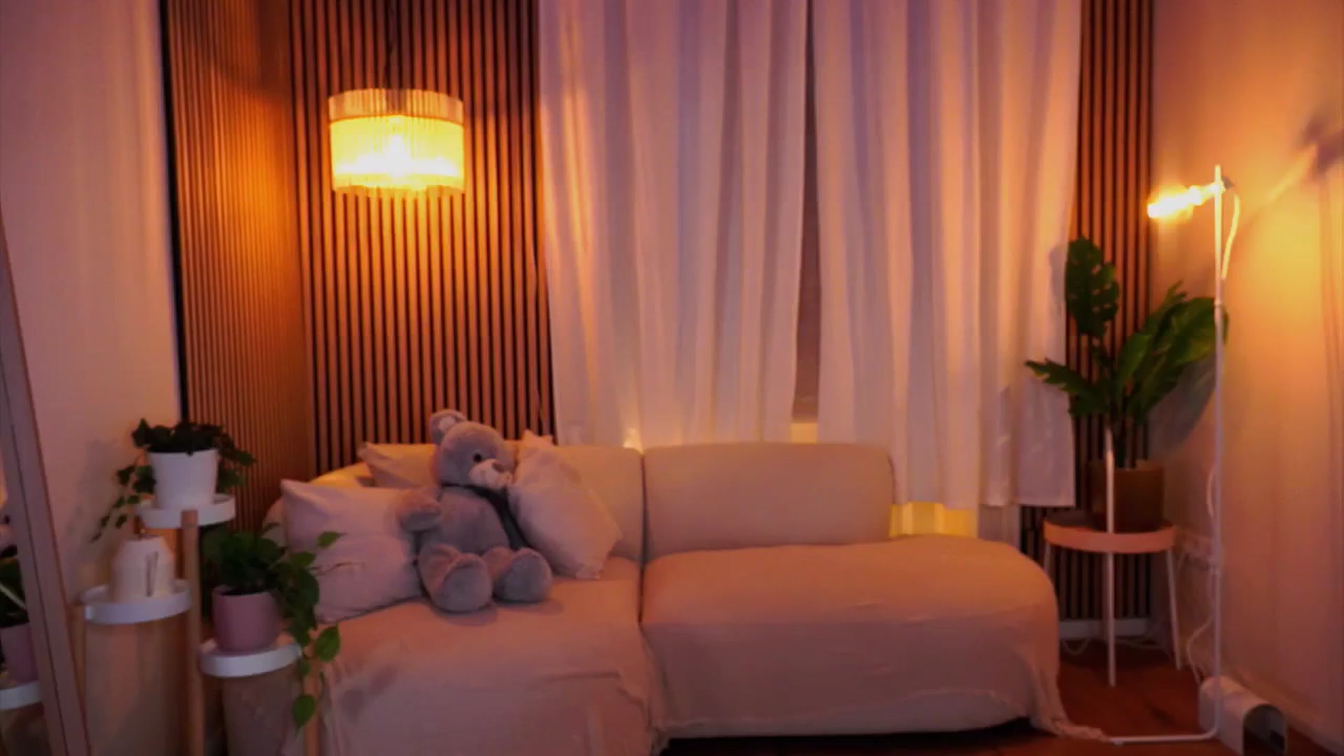 Gallery image thumbnail from Naomii18's myfreecams stream on, 02/01/2025, 18:47 image 2 of 20