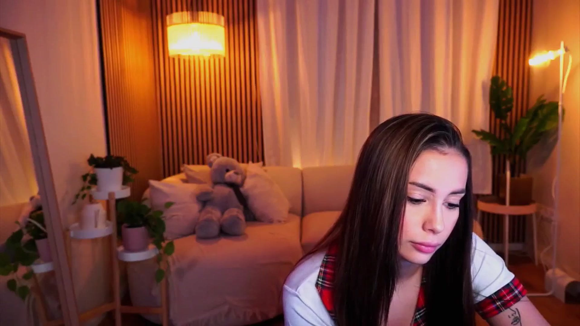 Gallery image thumbnail from Naomii18's myfreecams stream on, 02/01/2025, 18:47 image 8 of 20