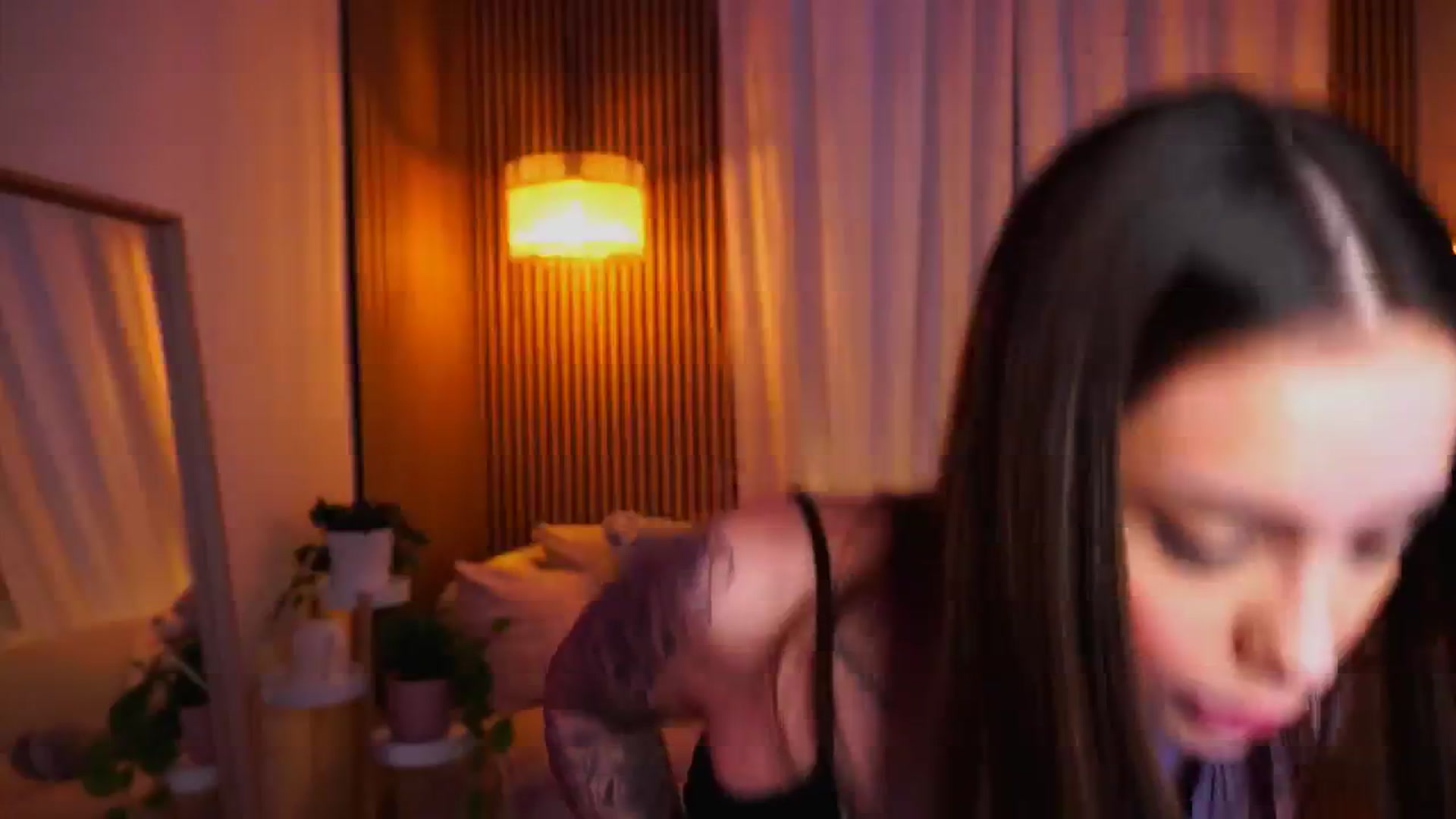 Gallery image thumbnail from Naomii18's myfreecams stream on, 02/02/2025, 14:43 image 14 of 20