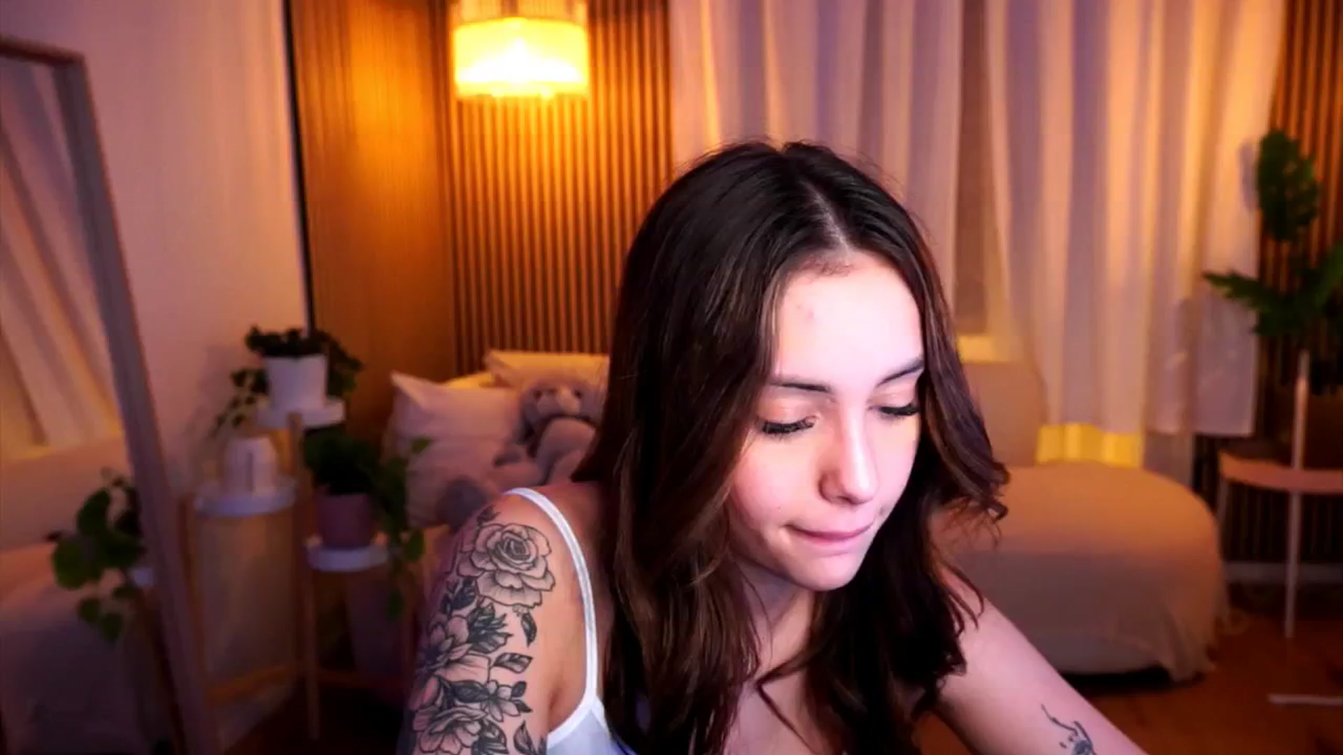 Gallery image thumbnail from Naomii18's myfreecams stream on, 02/04/2025, 23:24 image 5 of 20