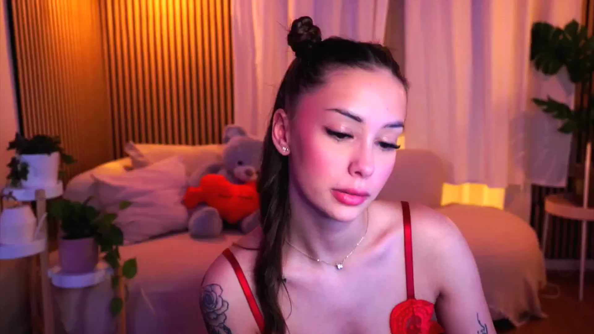 Gallery image thumbnail from Naomii18's myfreecams stream on, 02/13/2025, 17:01 image 20 of 20