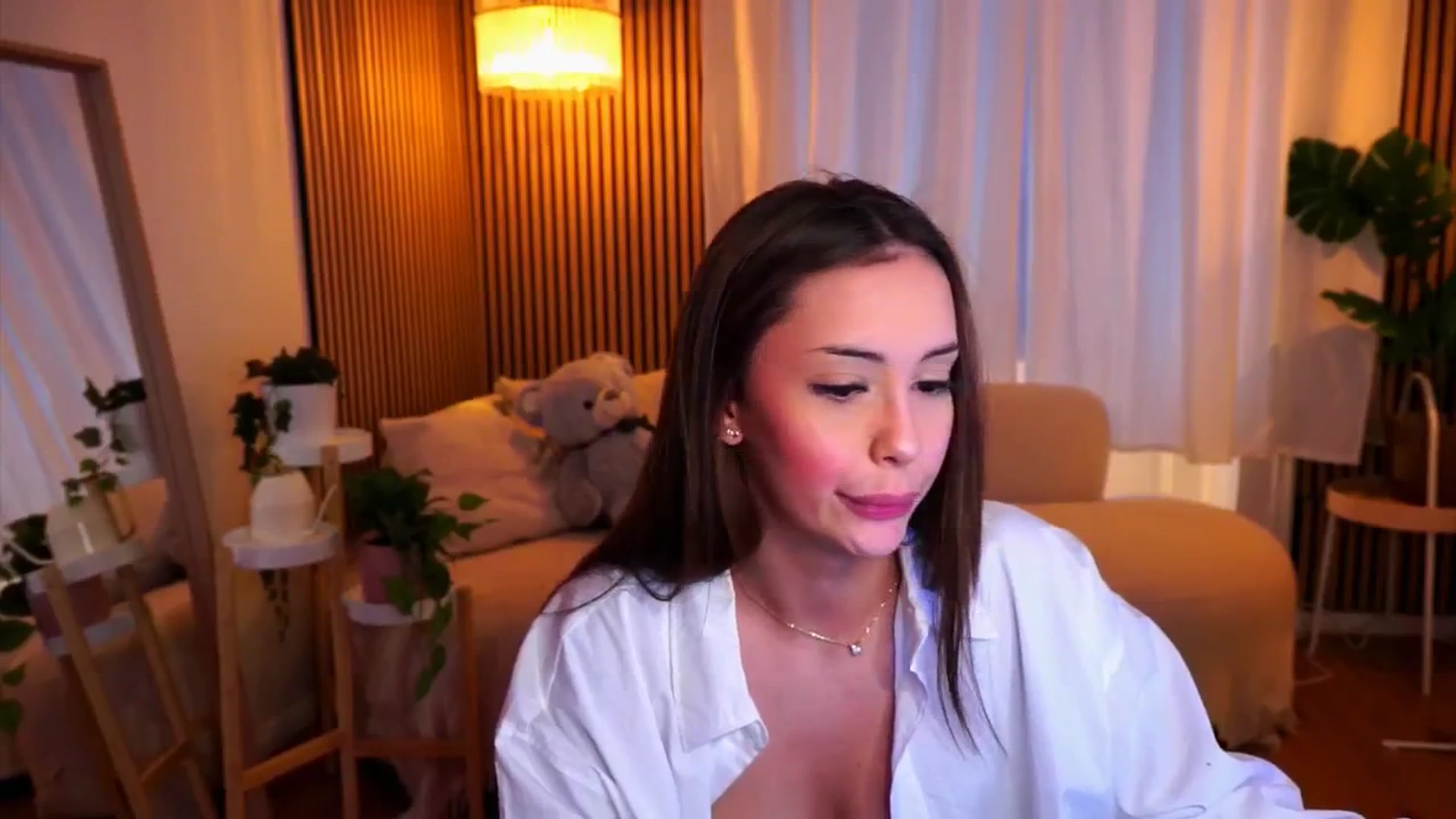 Gallery image thumbnail from Naomii18's myfreecams stream on, 02/22/2025, 14:28 image 15 of 20