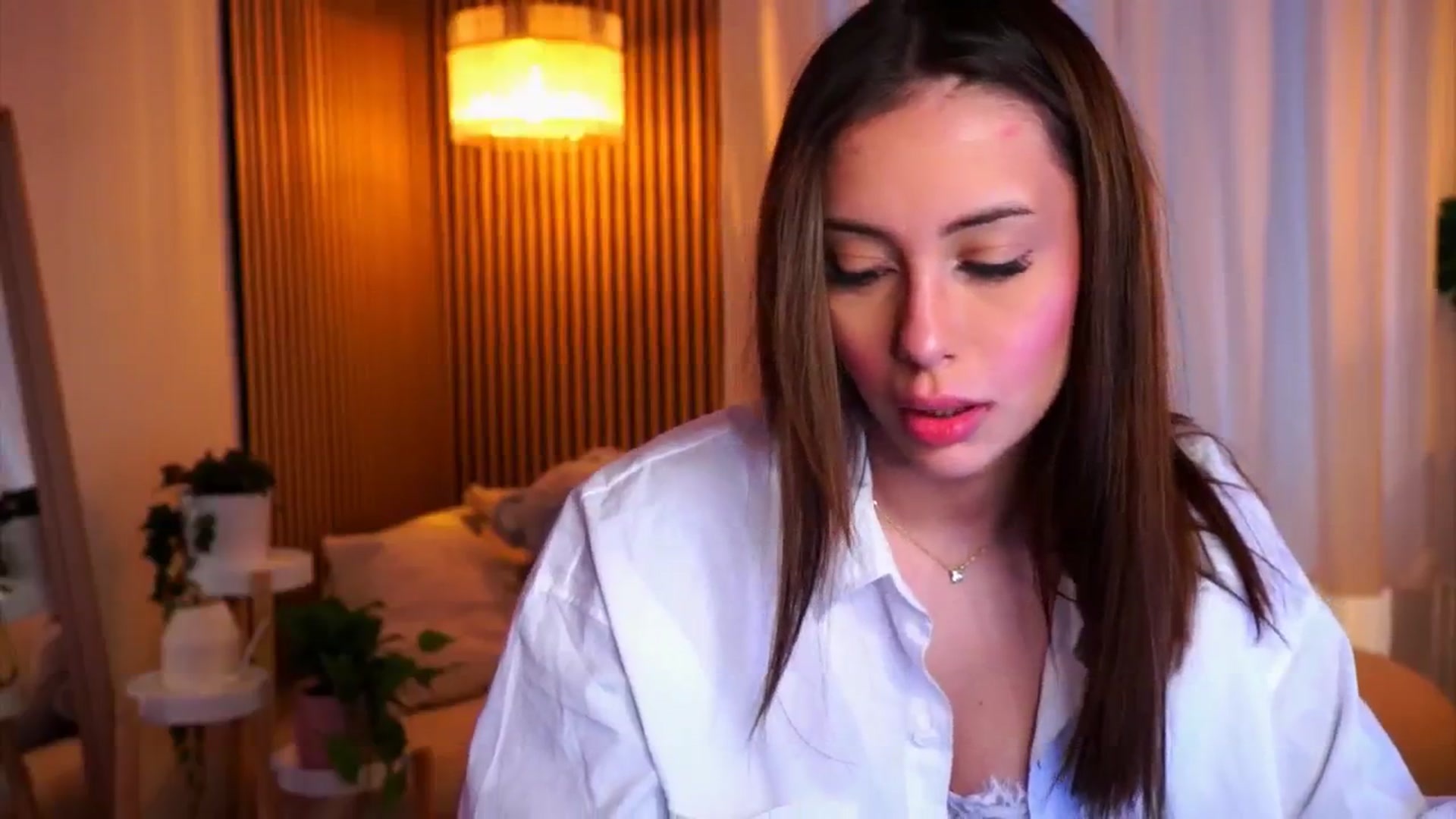 Gallery image thumbnail from Naomii18's myfreecams stream on, 02/22/2025, 14:28 image 6 of 20