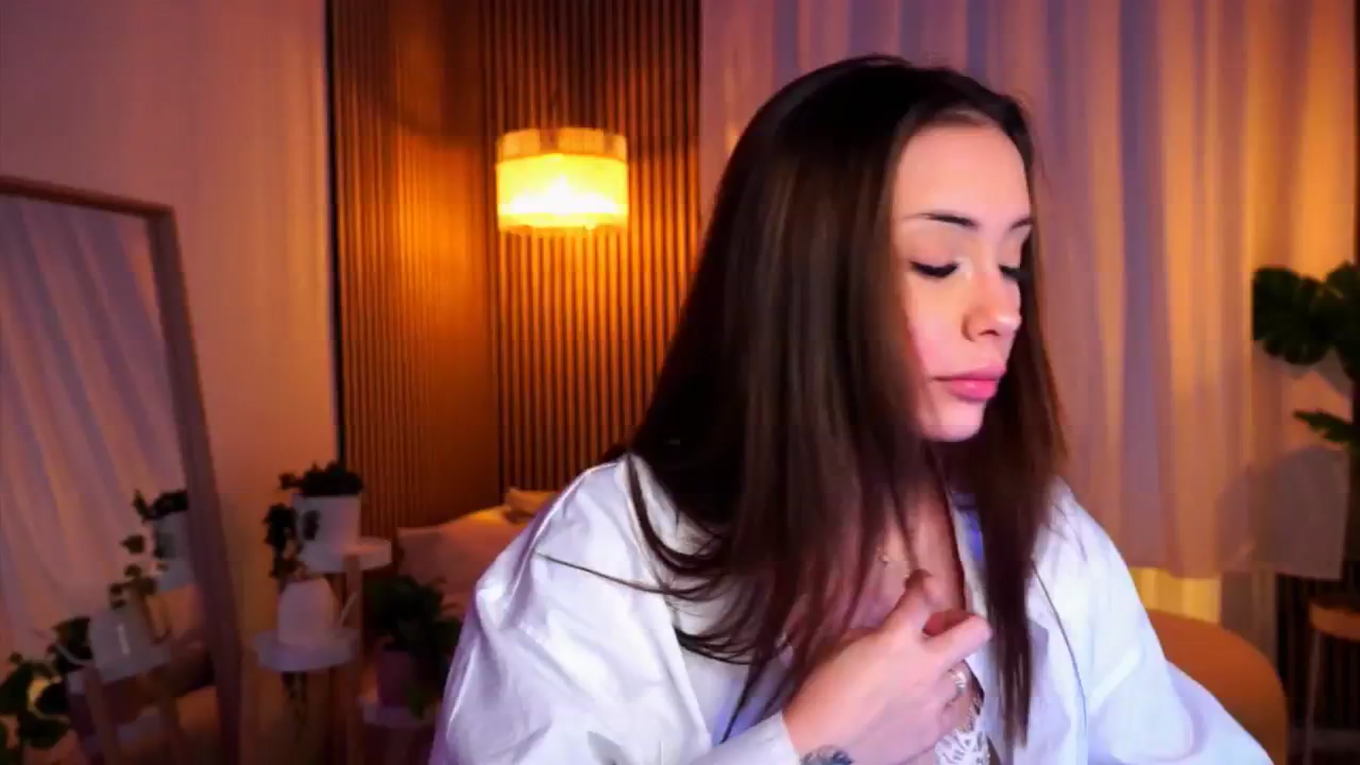 Gallery image thumbnail from Naomii18's myfreecams stream on, 02/22/2025, 16:07 image 13 of 20