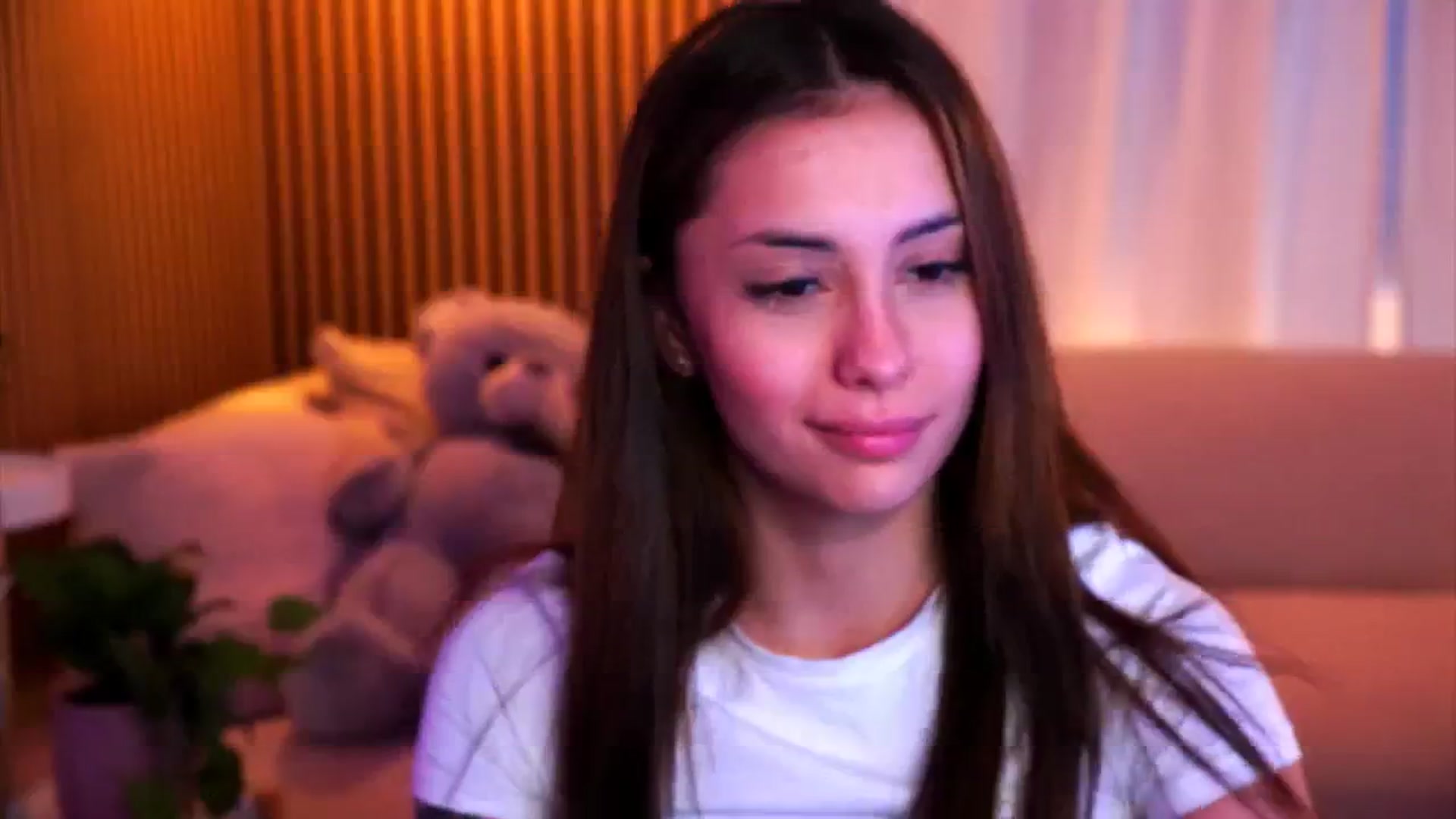Gallery image thumbnail from Naomii18's myfreecams stream on, 02/27/2025, 12:55 image 6 of 20