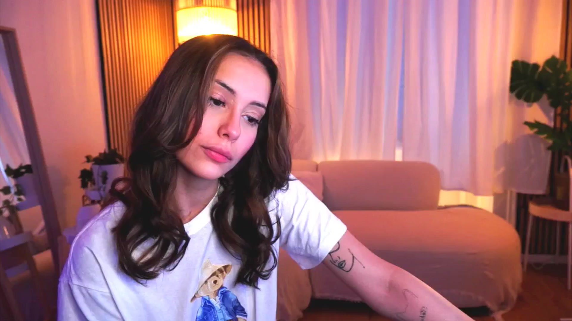 Gallery image thumbnail from Naomii18's myfreecams stream on, 02/28/2025, 14:46 image 1 of 20