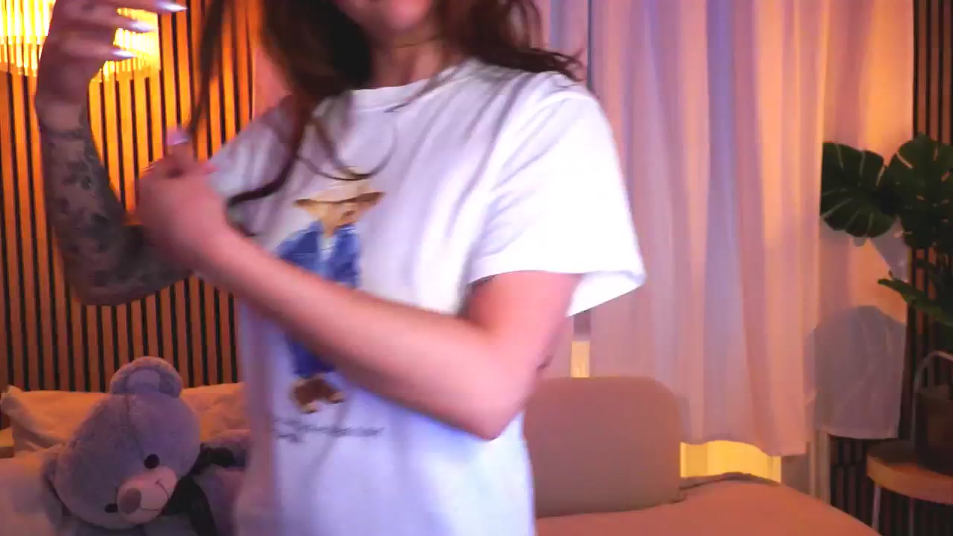 Gallery image thumbnail from Naomii18's myfreecams stream on, 02/28/2025, 15:47 image 8 of 20