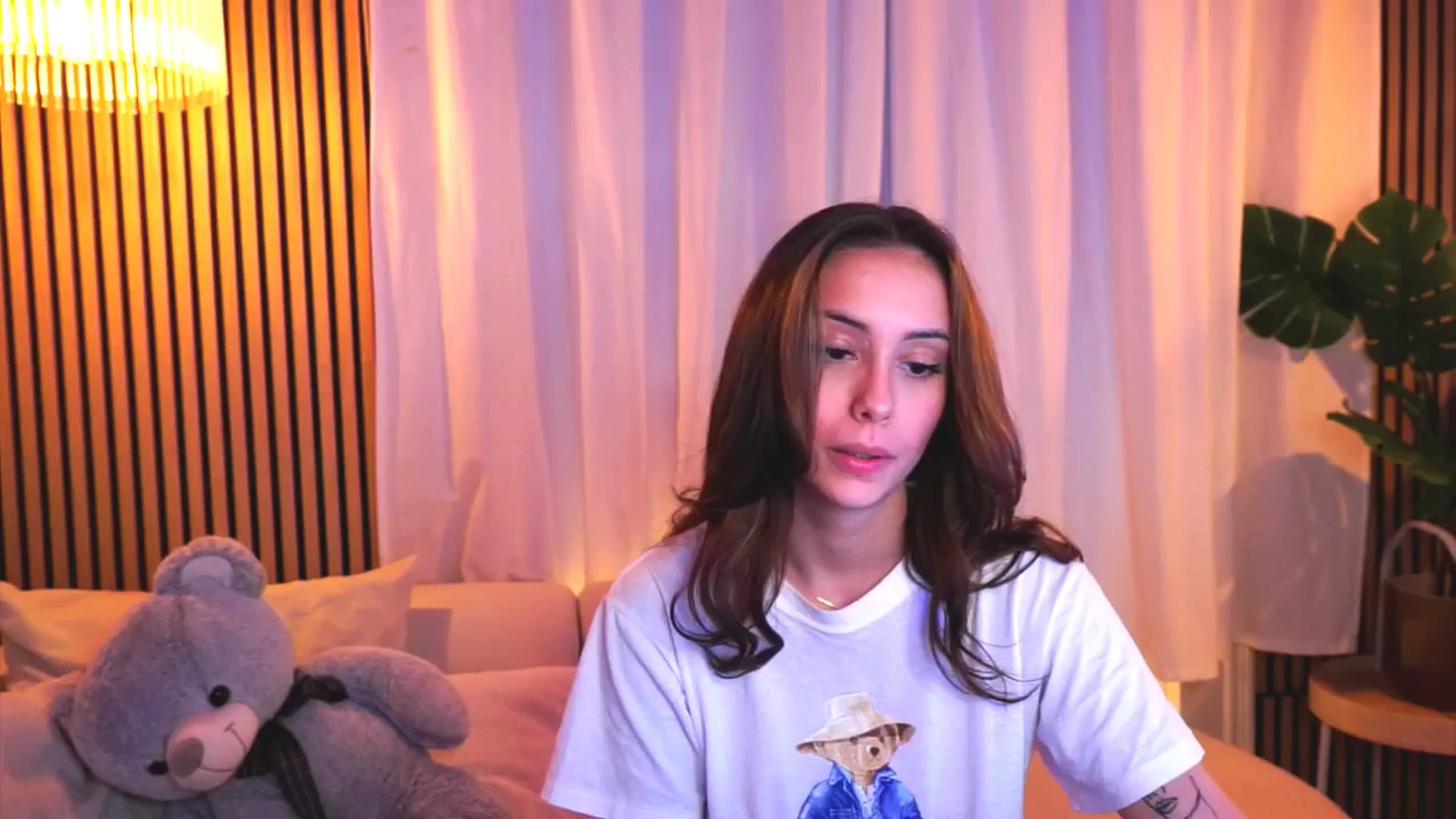 Gallery image thumbnail from Naomii18's myfreecams stream on, 02/28/2025, 15:47 image 12 of 20